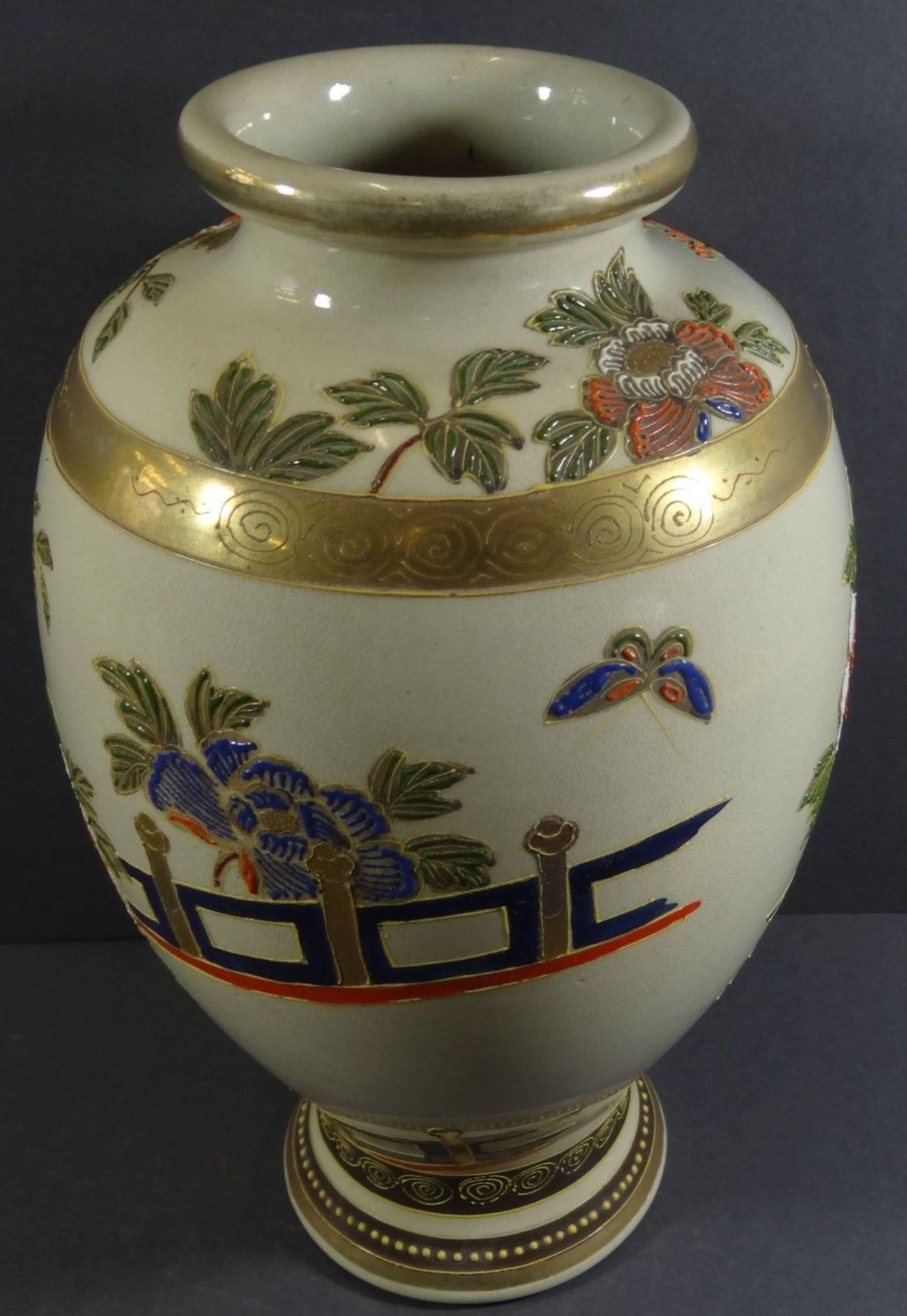 Vase, Japan, mit Blumen und Golddekor, H-30 cm - Image 3 of 6