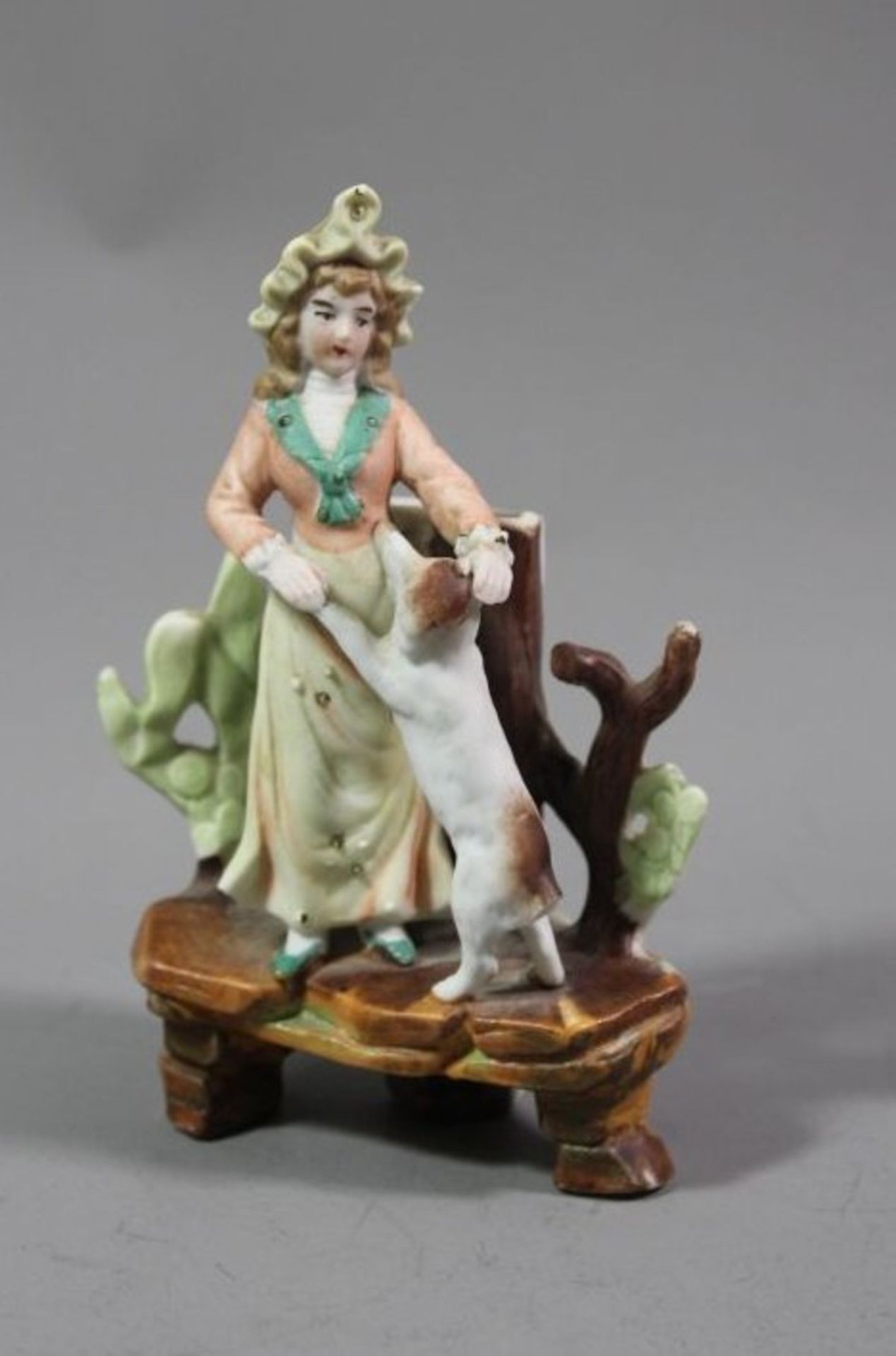 Nippes-Figur, Dame mit Hund, nur Nr., H-11cm.