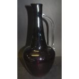 Kunstglas-Krug, violett/klar, H-30 cm, ausgeschliffener Abriss