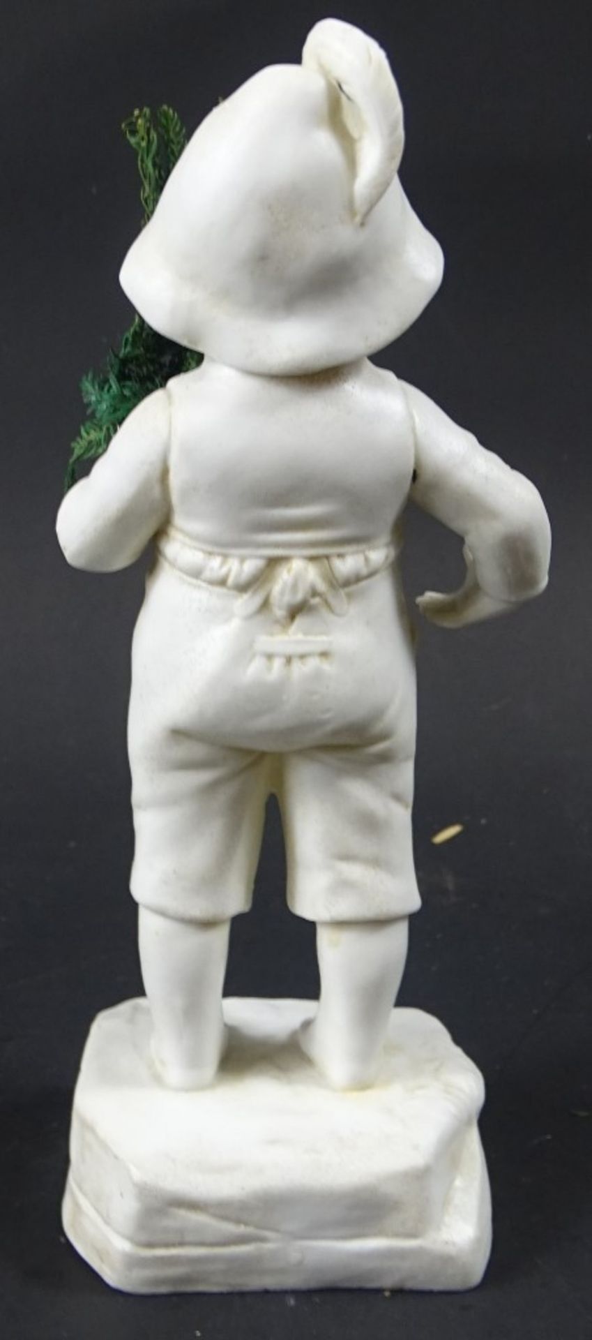 Jungenfigur, Biskuitporzellan, ungemarkt, aber mit Pressnr. 2/8295, H. 17,5 - Bild 3 aus 7