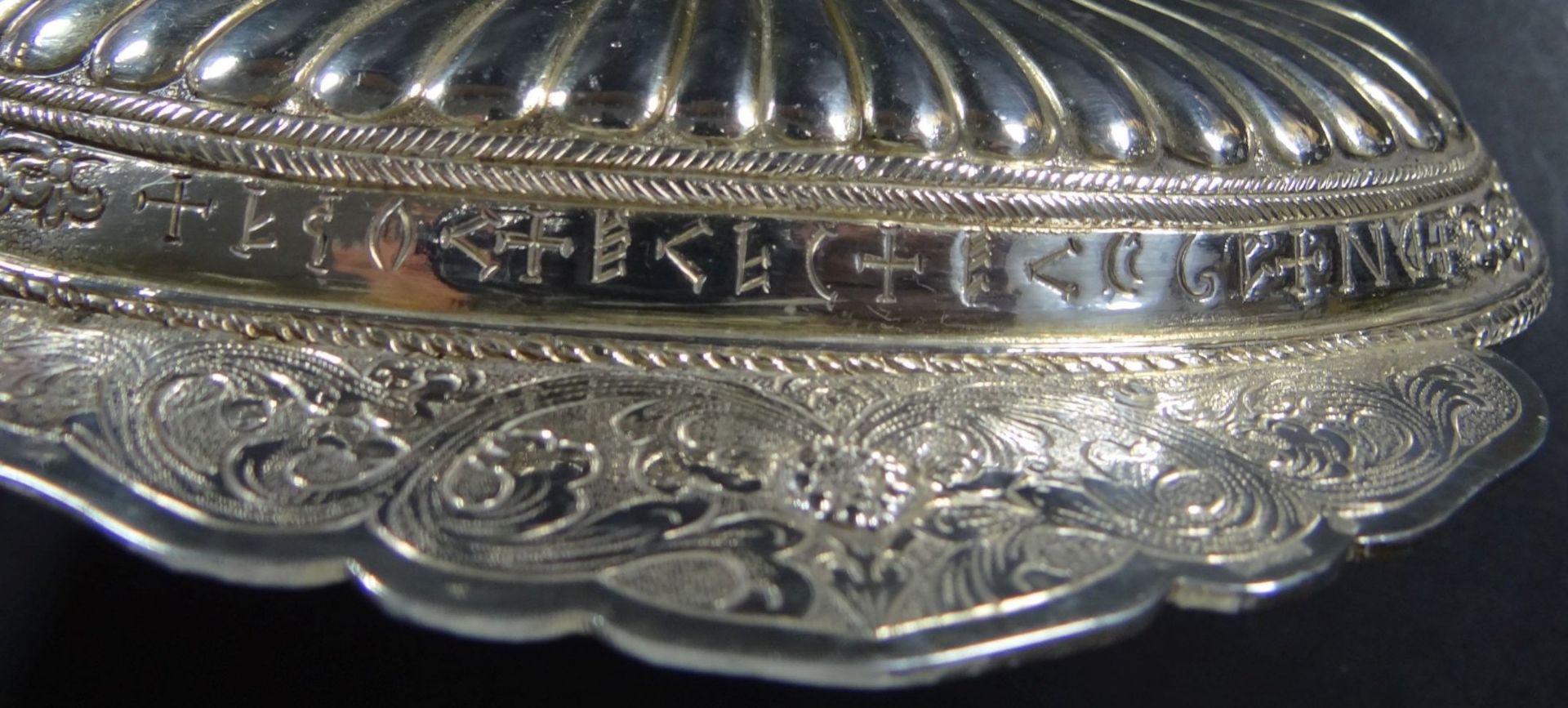 schwere Silber-Branntweinschale, wohl 19.Jhd., Sterling-925-, 216 gr., 17x12 cm - Bild 4 aus 5