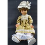 Alte Puppe, Kunststoffkörper- und Kopf, H. 58 cm, ungemarkt, Schlafaugen, Kopf, Arme und Beine
