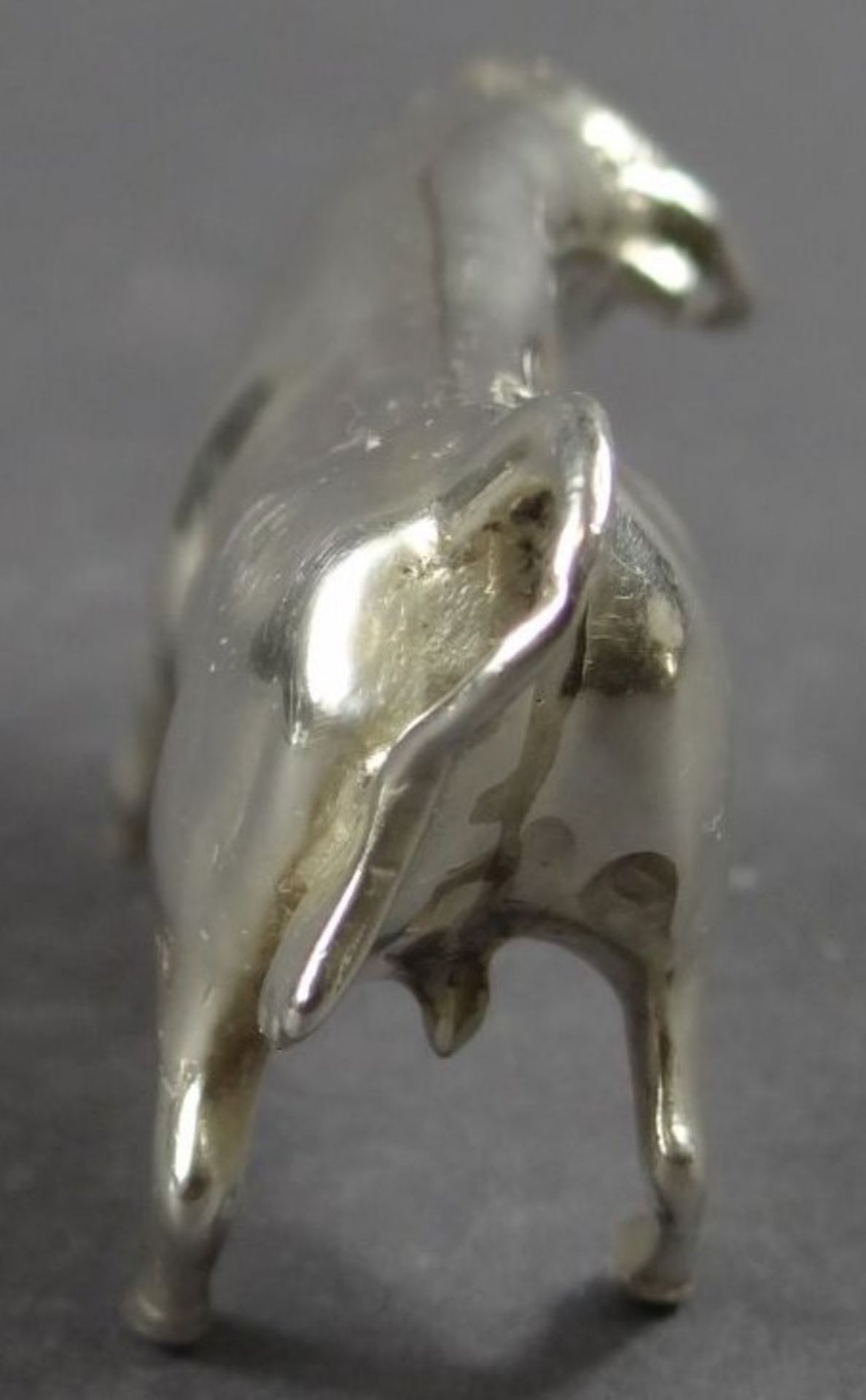 kl. Silber-Stier, 2 ungedeutete Punzen, H-3 cm, L-8 cm, 44 gr. - Bild 4 aus 5