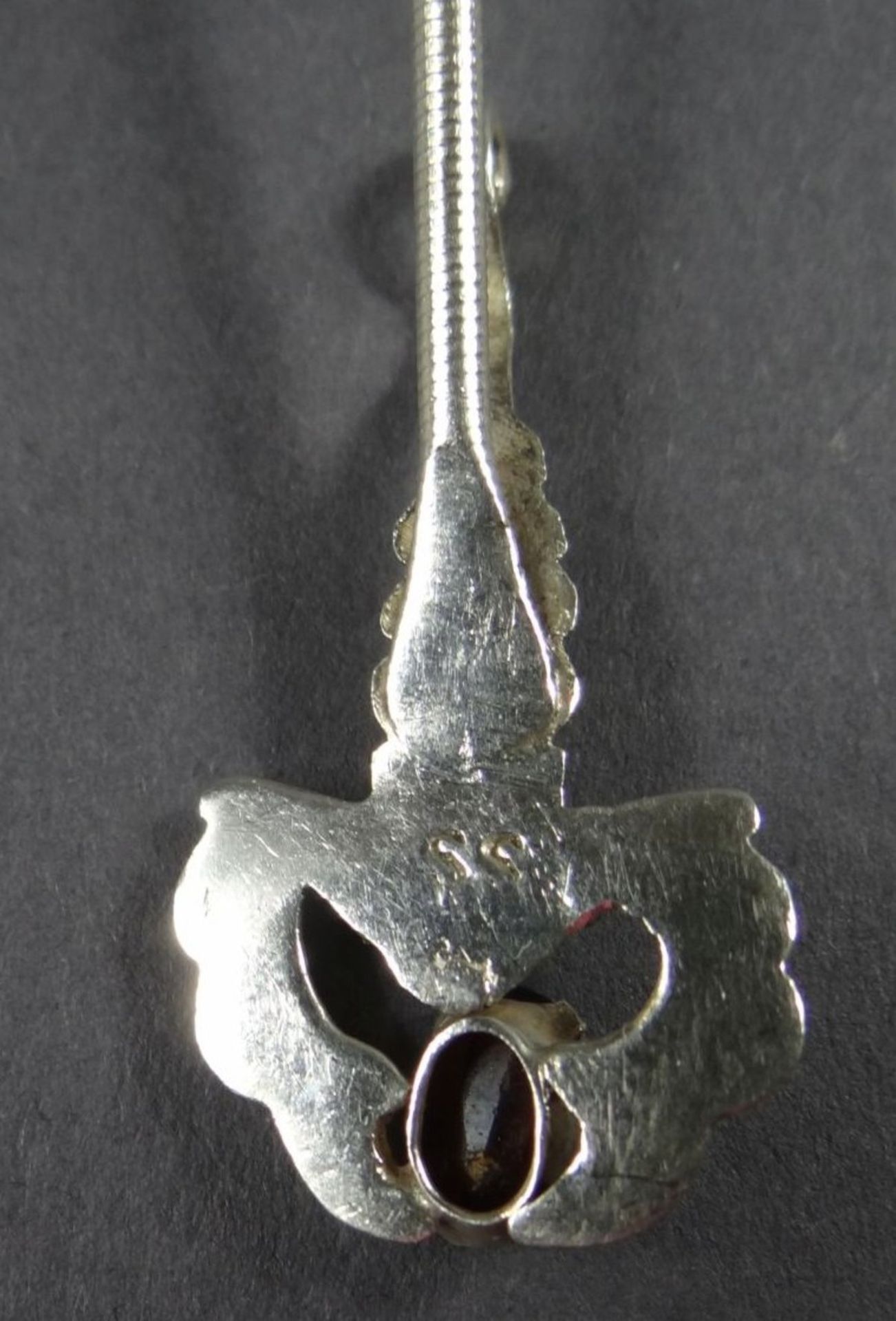 2 kl. Silber-Löffel zum Einhängen,Stielende mit Haken und Hummer, roter Stein, L-13 cm, zus. 28 gr. - Bild 5 aus 6