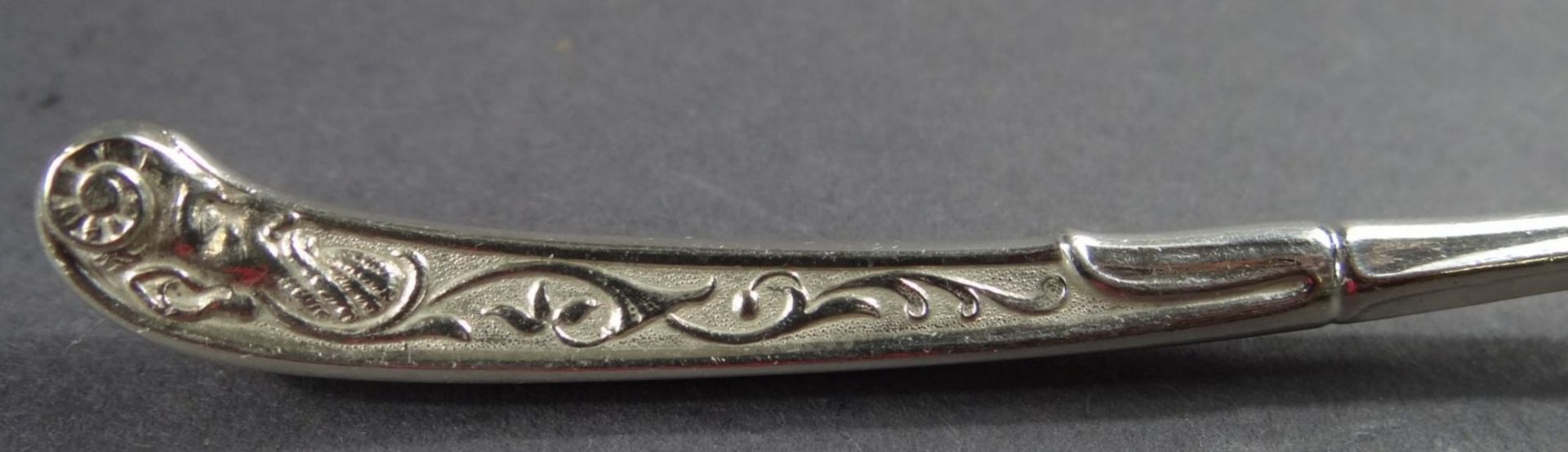 Zierlöffel, Silber, Copenhagen, div. Punzen, Griffende mit Ziermonogramm, L-17 cm, 59 gr. - Bild 3 aus 5