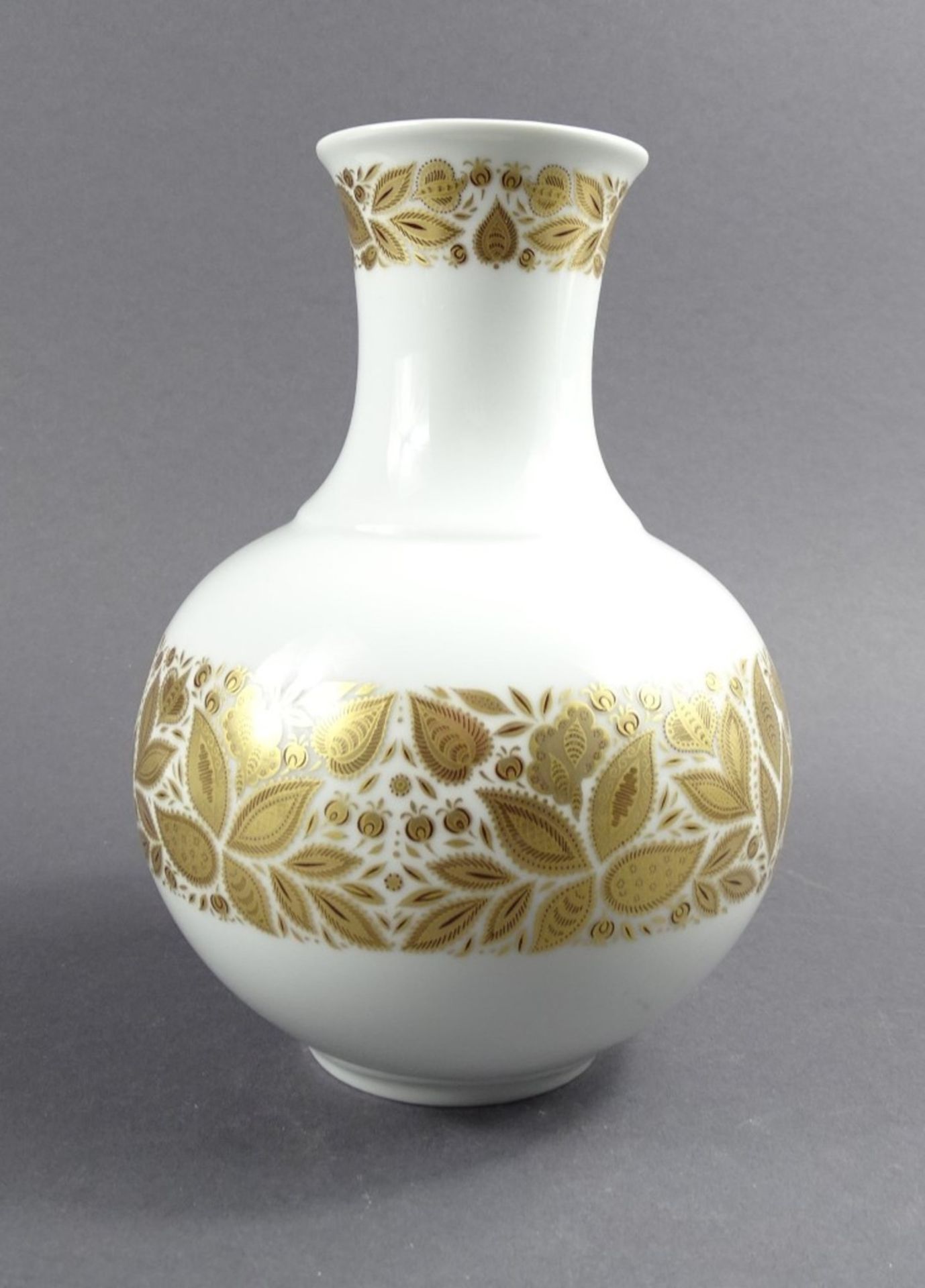 Vase mit Goldbemalung, Lorenz Hutschenreuther, H. 21 cm