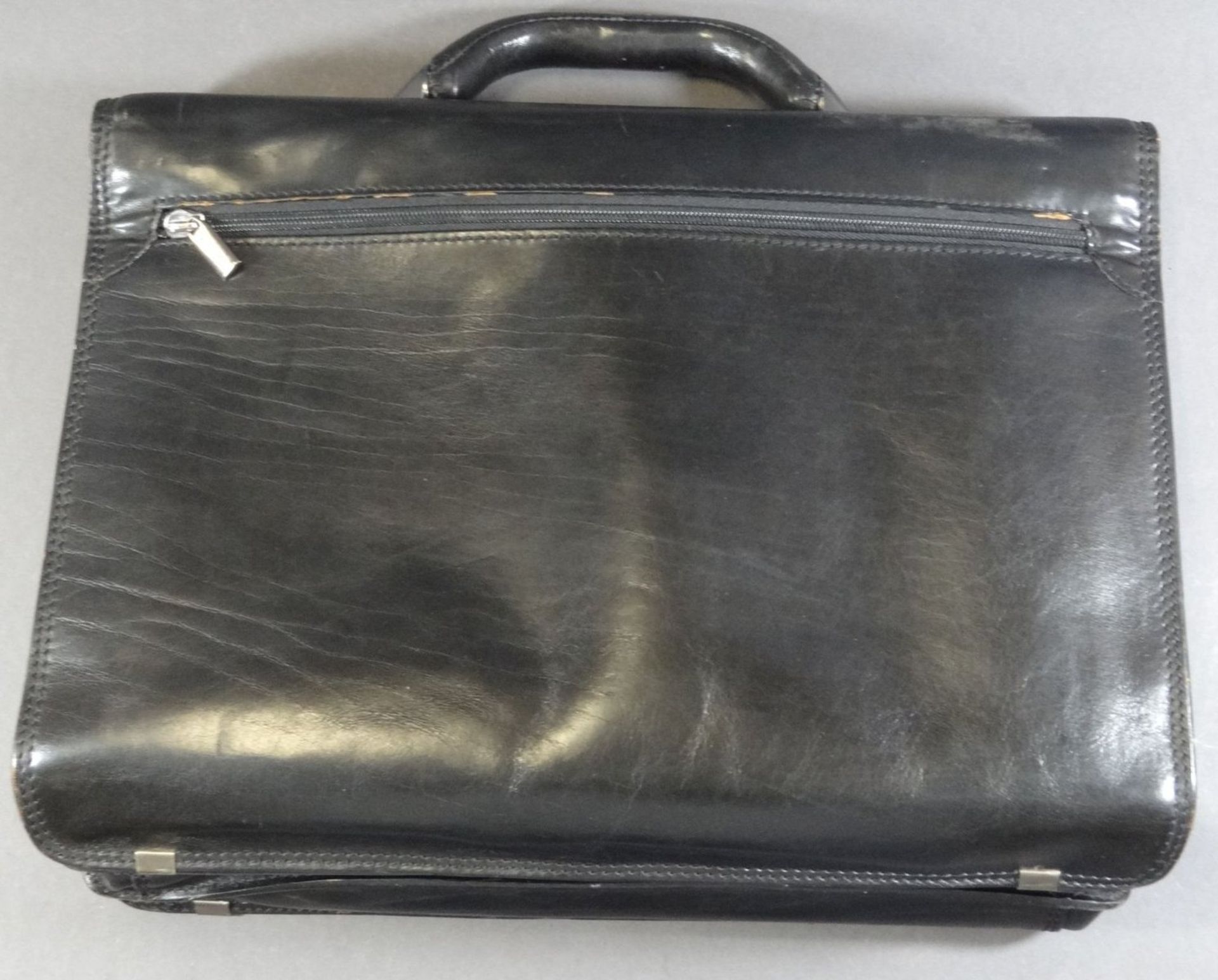 Leder Aktentasche von Tony Perotti, mit orig. Schlüssel, gut erhalten, 30x40 cm - Bild 7 aus 8