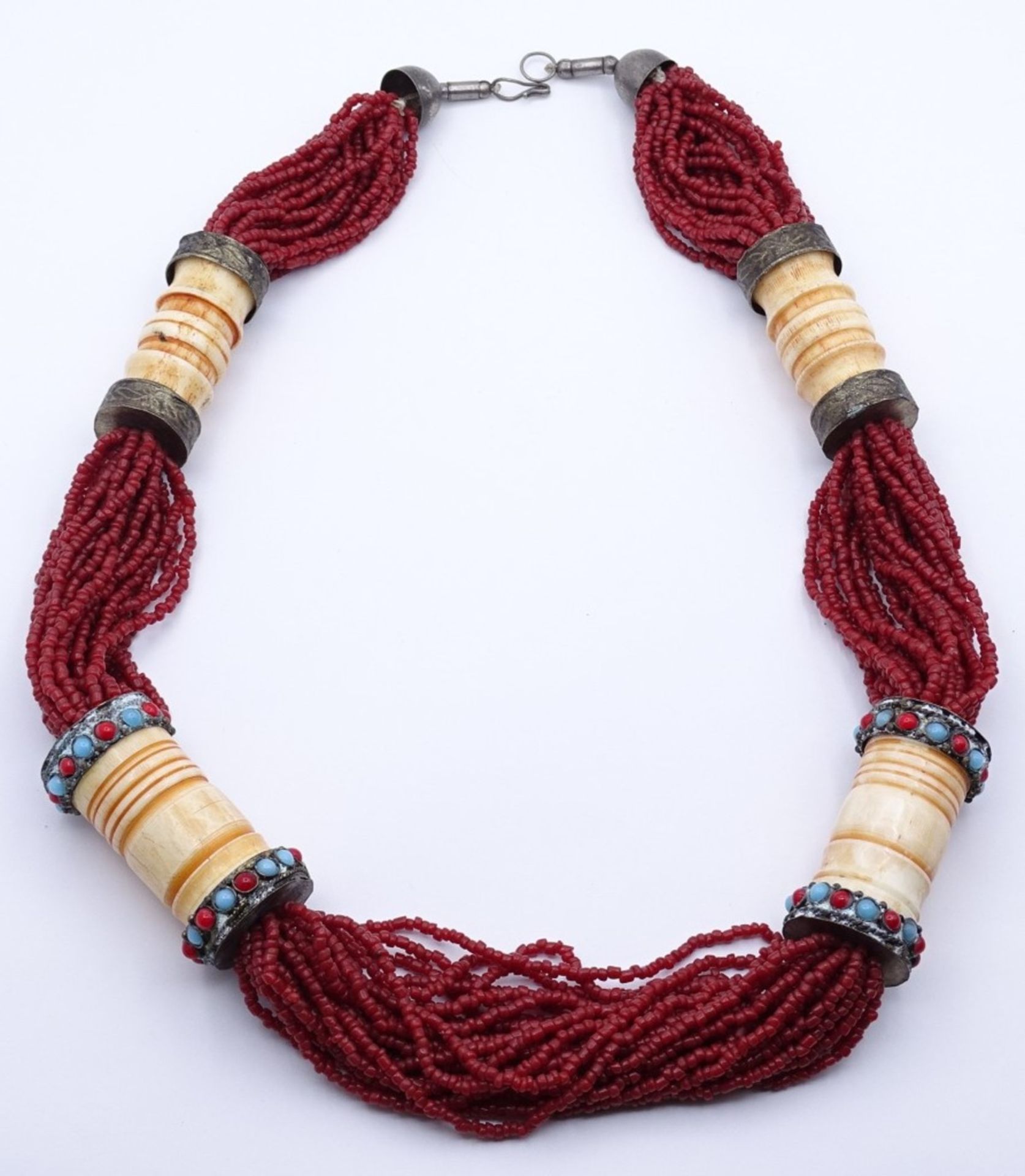 Ethno Collier mit Bein Zwischenelementen,türkise und rote Farbsteine,ca.L- 70cm - Image 2 of 7