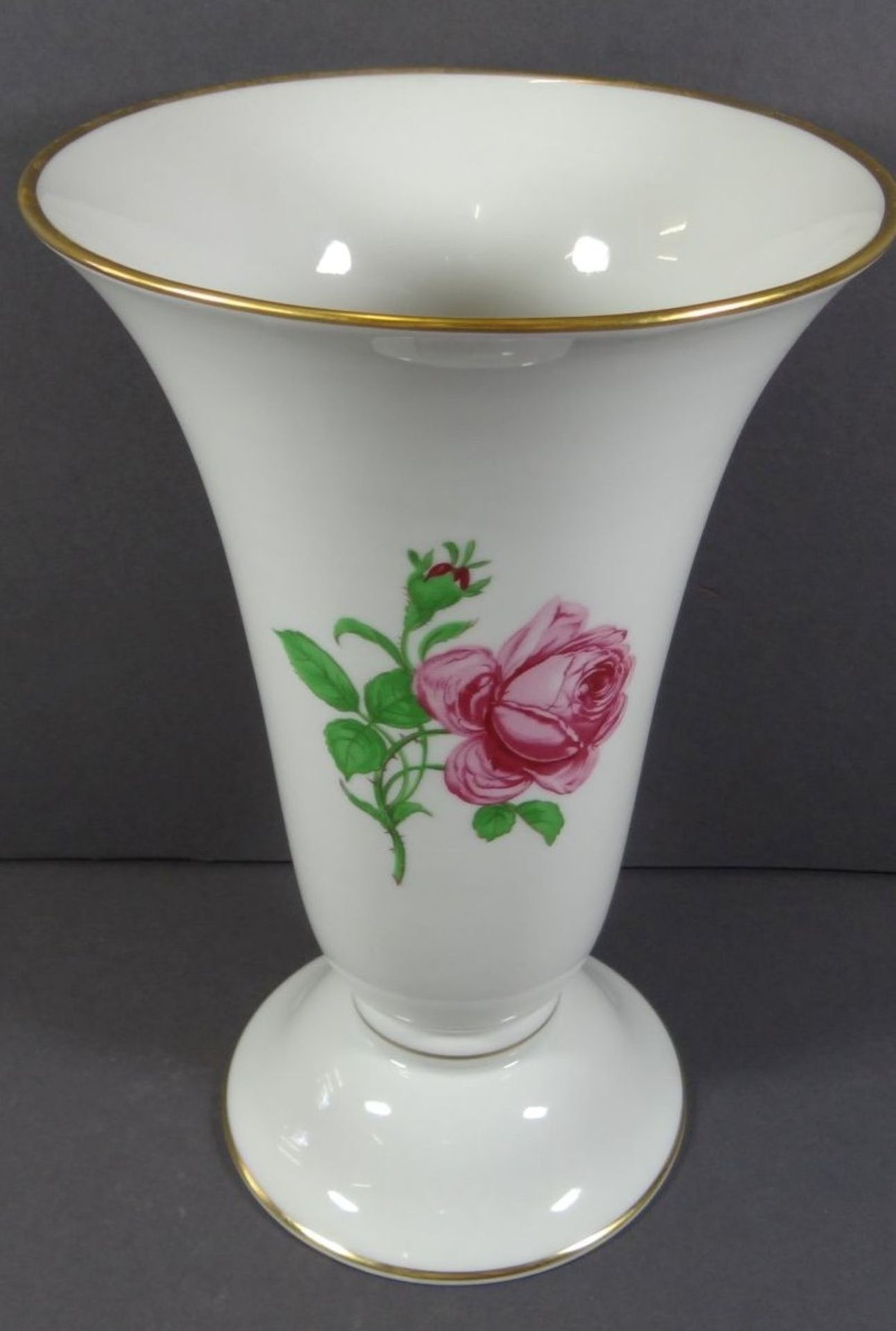 gr. Vase mit Stand "Fürstenberg" rote Rose, H-24 cm - Image 2 of 6