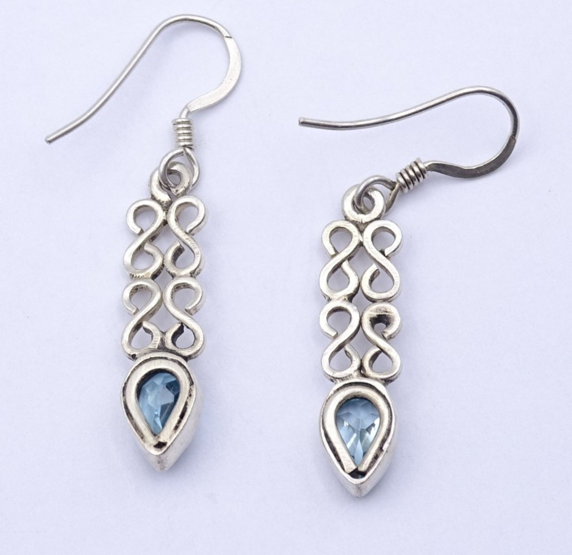 Paar Ohrhänger mit tropfenförmigen facc.hellblauen Edelsteinen,Sterling Silber 0.925 L- 3,8cm, - Image 3 of 3