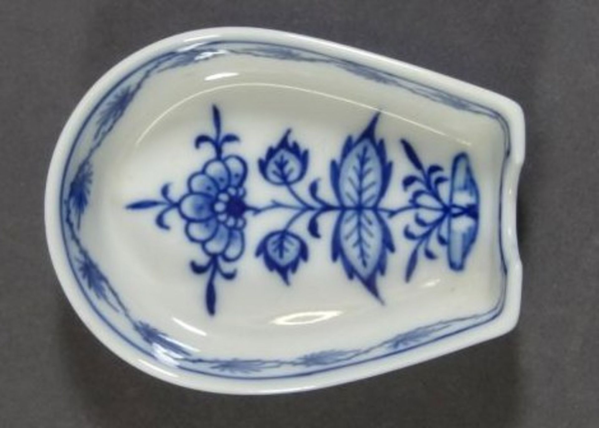 kl. Ascher , "Meissen" Zwiebelmuster, 1.Wahl, 8x6 cm - Image 2 of 6