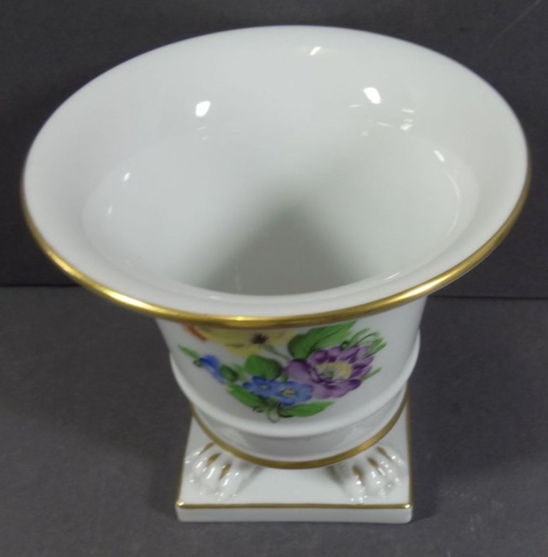 kl. Vase "Herend" Blumenbouquet, H-10,5 cm, D-10 cm,  - Bild 2 aus 6