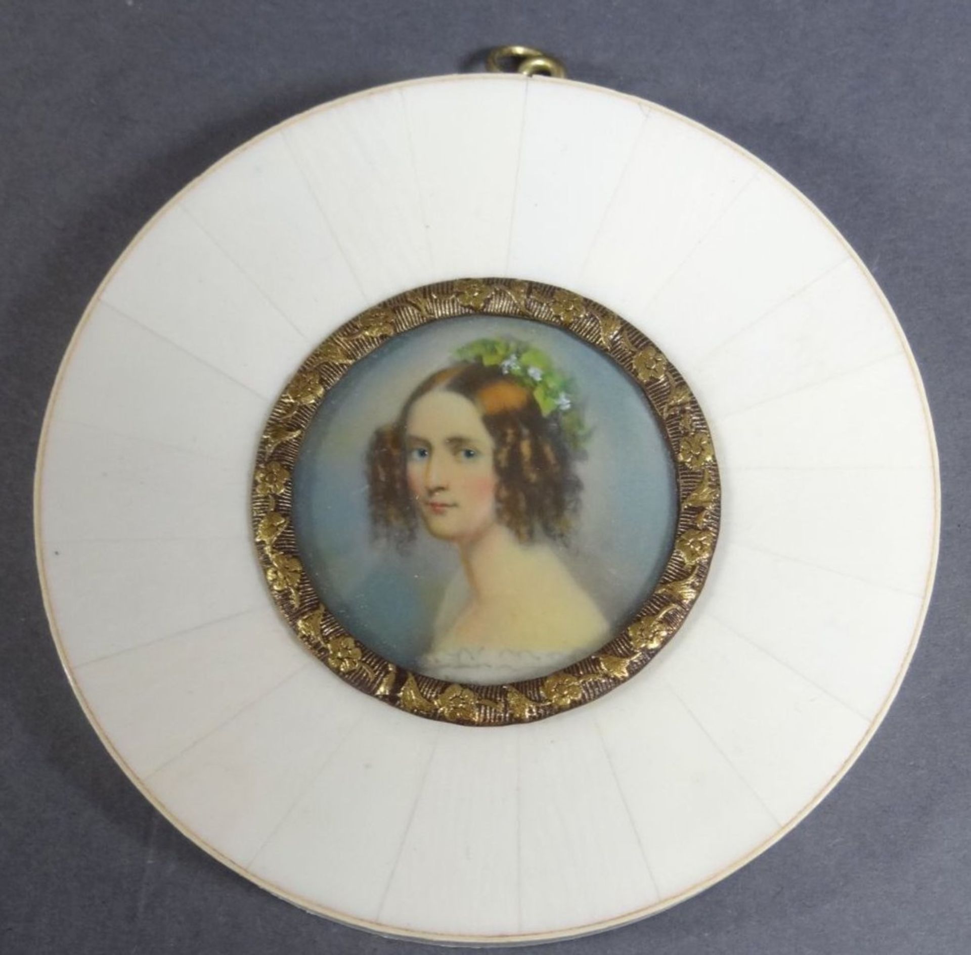 kl. Miniaturportrait "Alexandra, Prinzessin von Bayern", D-9 cm