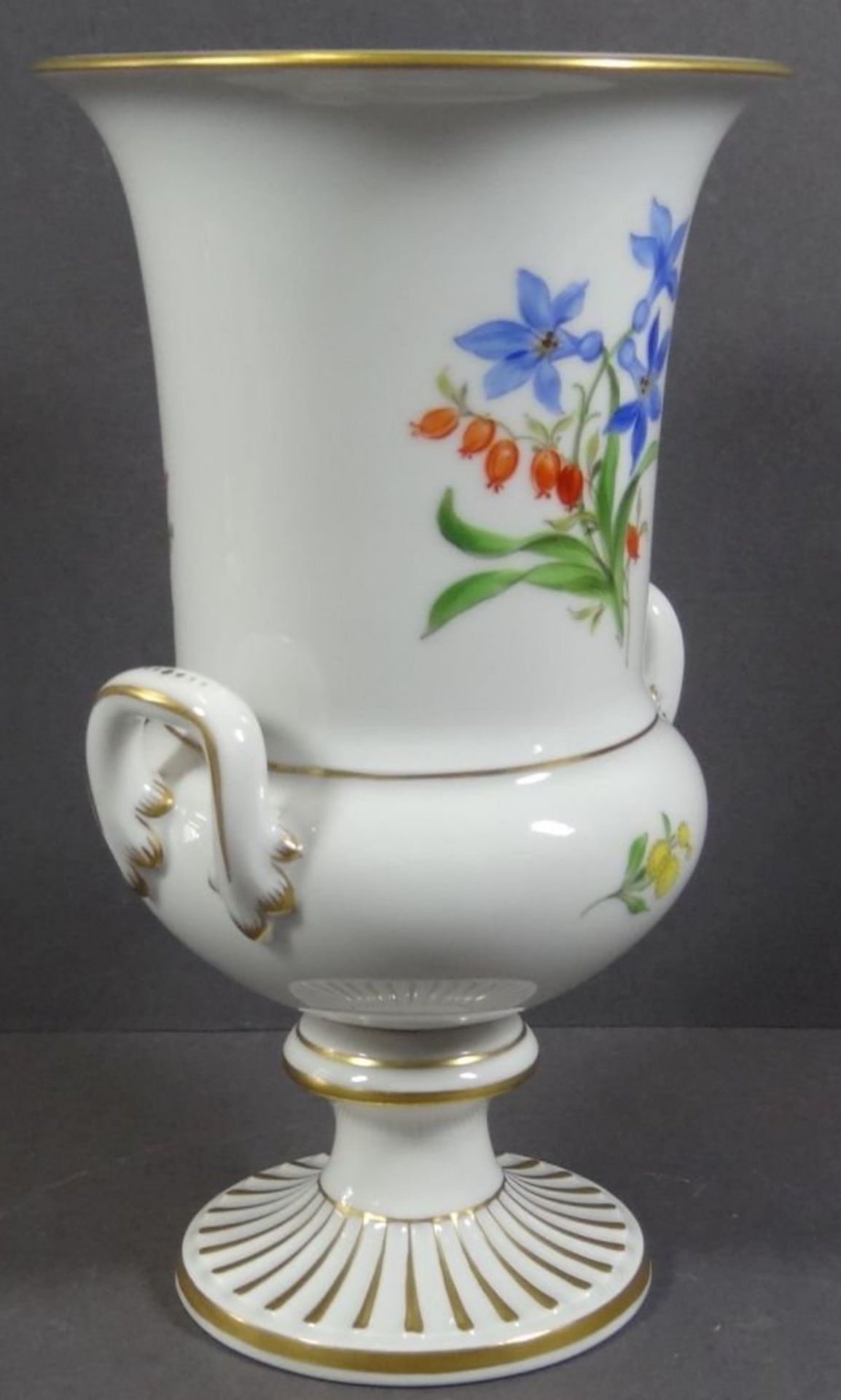 Amphorenvase "Meissen" Blumenmalerei, 2.Wahl, H-20 cm - Bild 4 aus 7