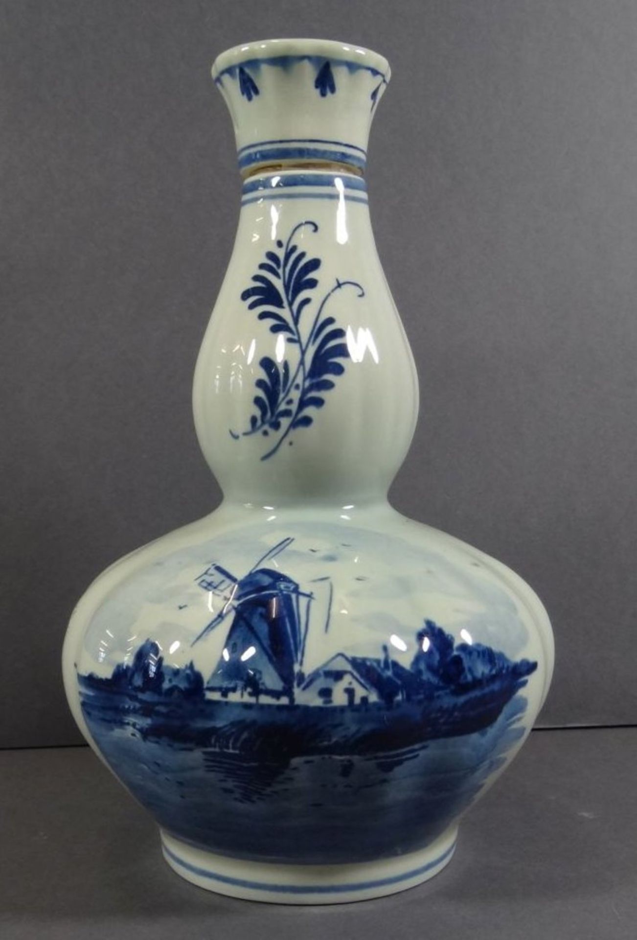 Flasche mit Spieluhr "Delft Blue" Blaumalerei, Werk steht, H-21 cm