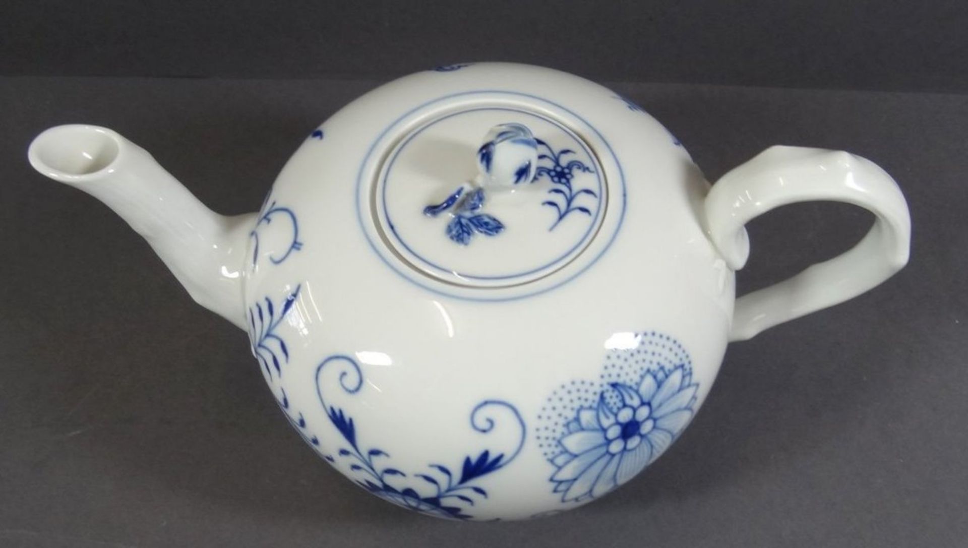 Teekanne "Meissen" Zwiebelmuster,, 1.Wahl, H-12 cm - Bild 2 aus 7