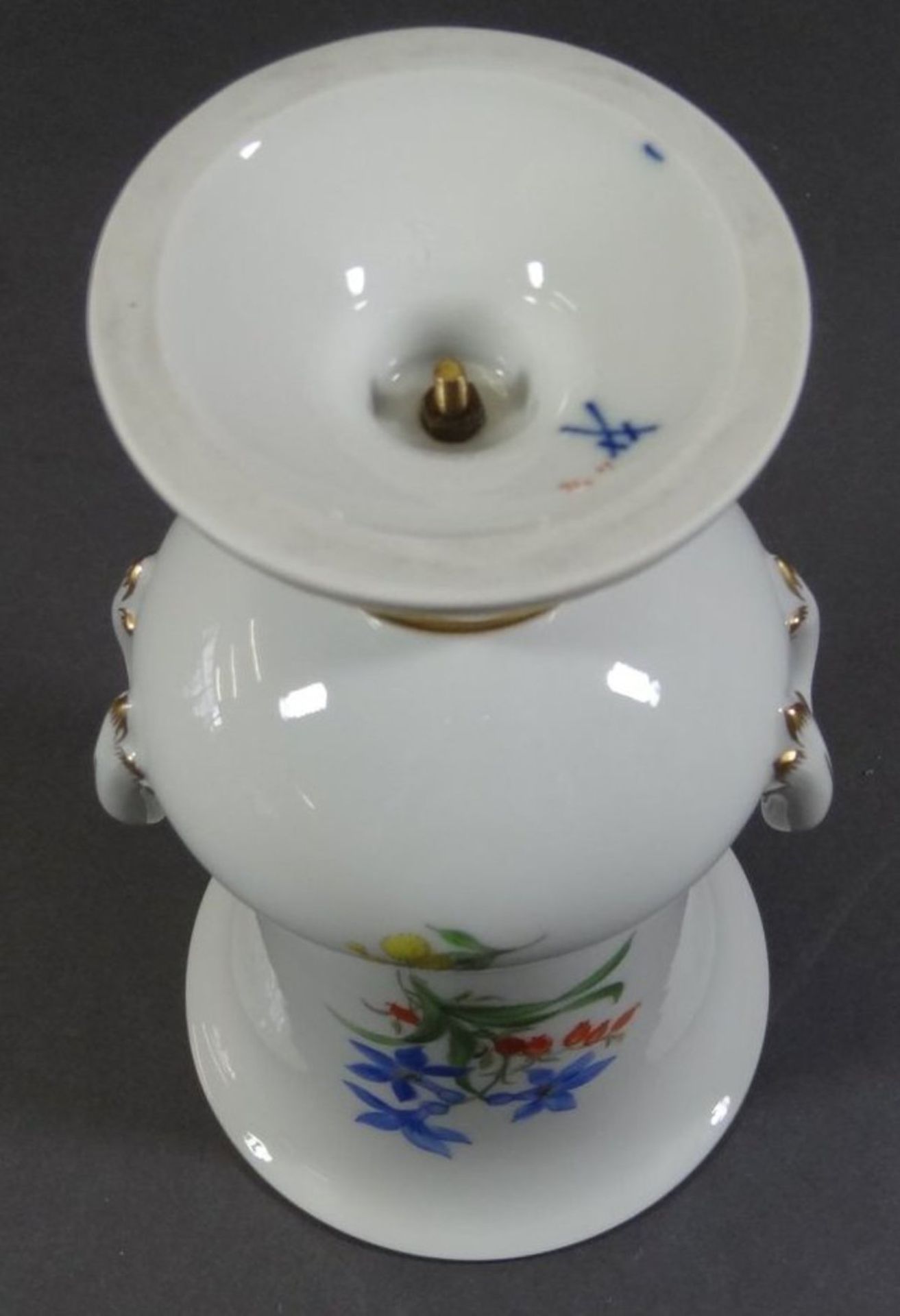 Amphorenvase "Meissen" Blumenmalerei, 2.Wahl, H-20 cm - Bild 6 aus 7