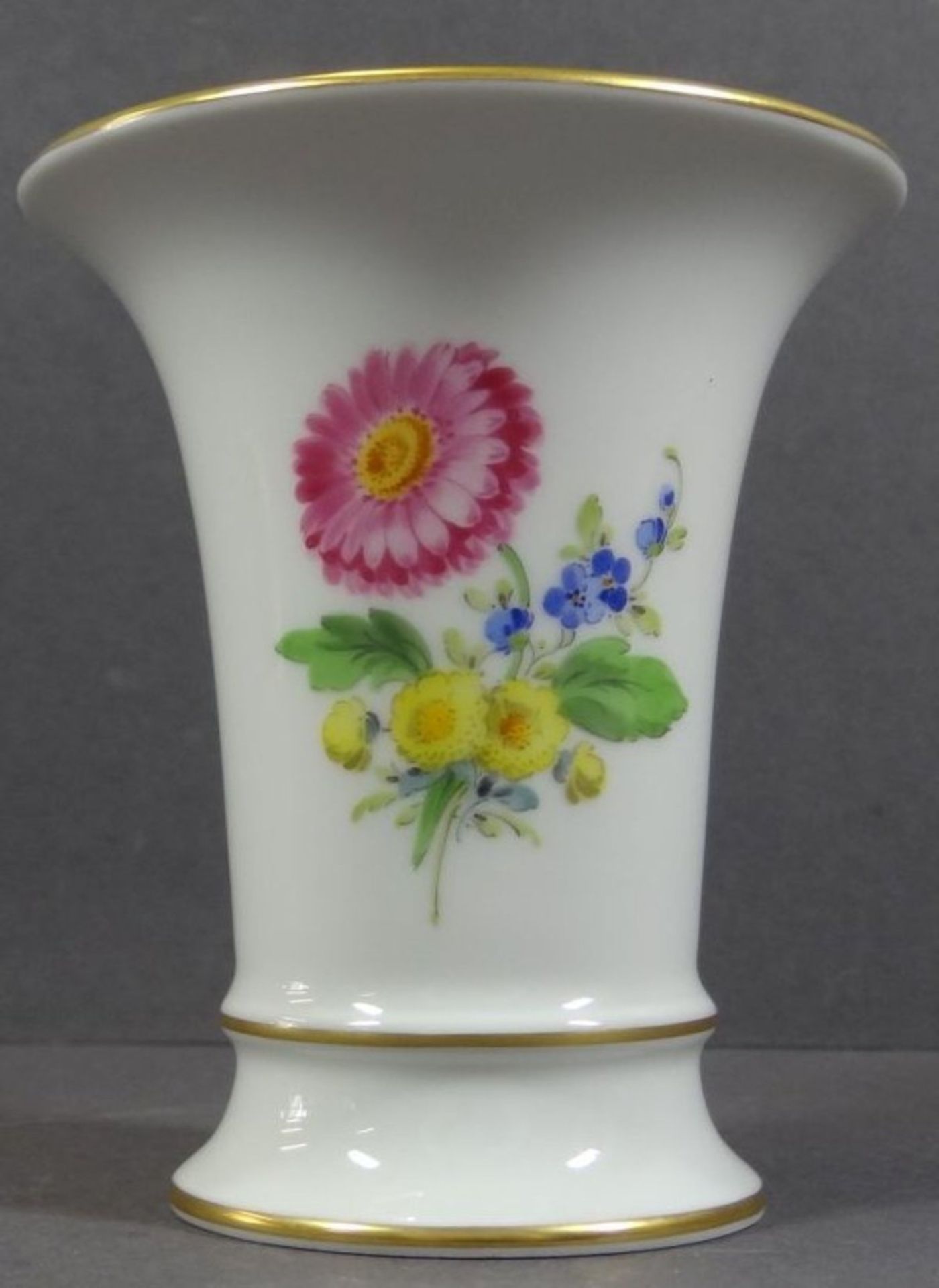 kl. Trichtervase "Meissen" Feldblumen, 1.Wahl, H-10 cm, D-8 cm - Bild 2 aus 6