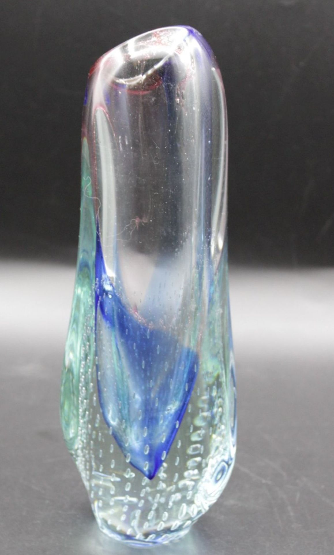 Kunstglas-Vase, Murano, mehrfarbig, H-21cm.  - Bild 2 aus 3