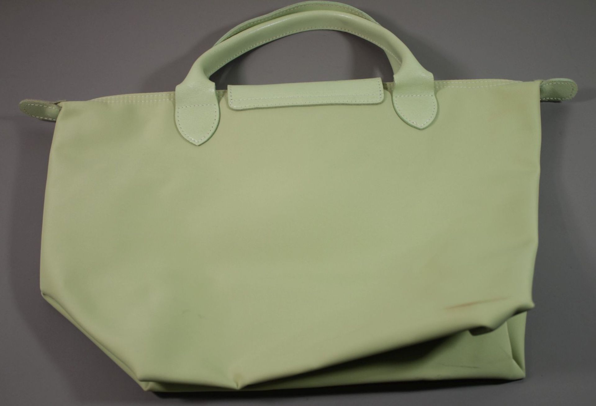 Longchamp-Tasche, leichte Tragespuren, Mintgrün, 26 x 39cm.  - Bild 2 aus 6
