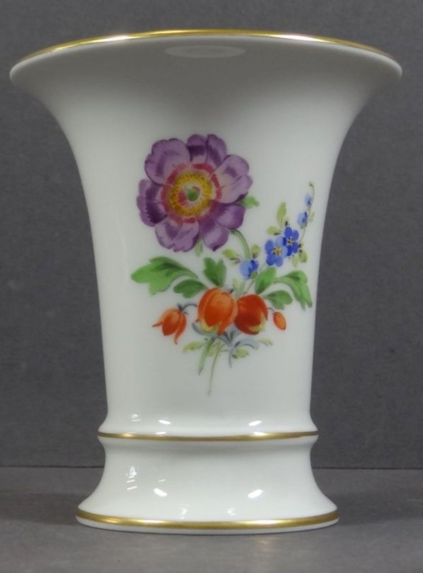 kl. Trichter-Meissen Vase, Blumenbemalung, H-10 cm, 1.Wahl - Bild 2 aus 6