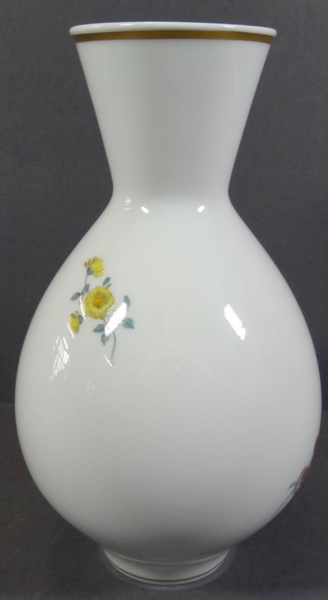 Vase "Meissen" Blumenmalerei, H-20 cm, gut erhalten - Image 4 of 7