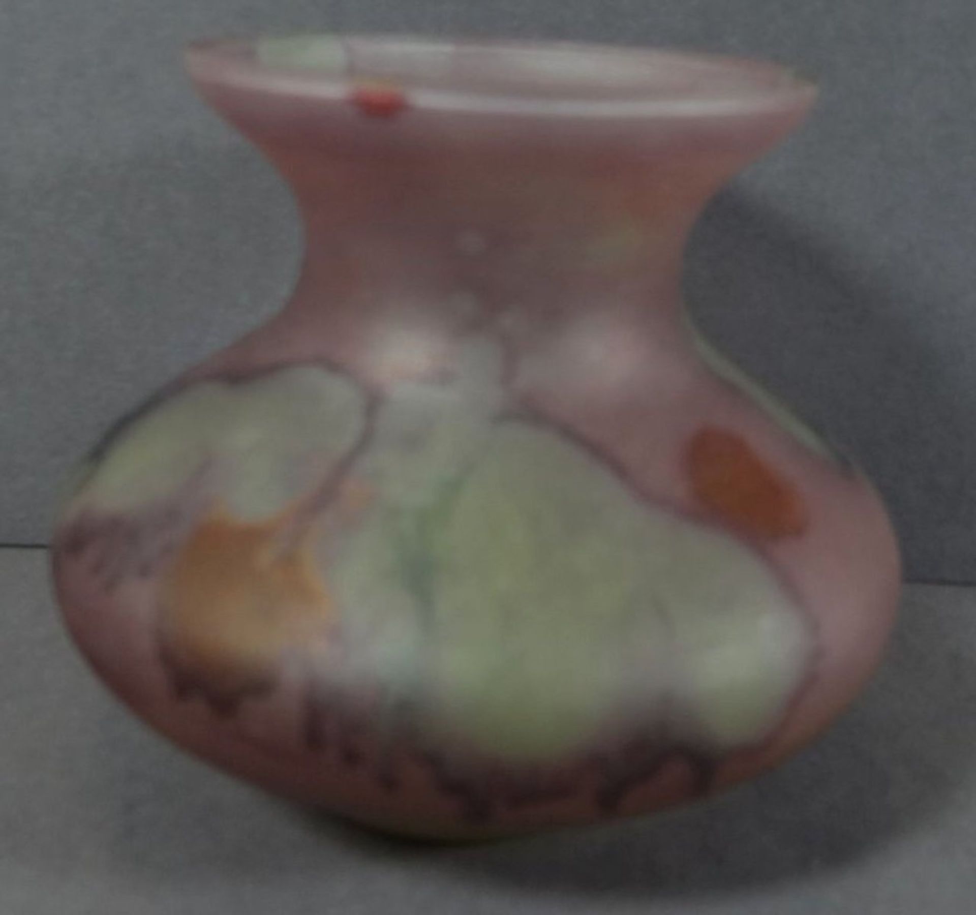 kl. Kunstglas-Vase, H-8 cm, D-9 cm - Bild 2 aus 7