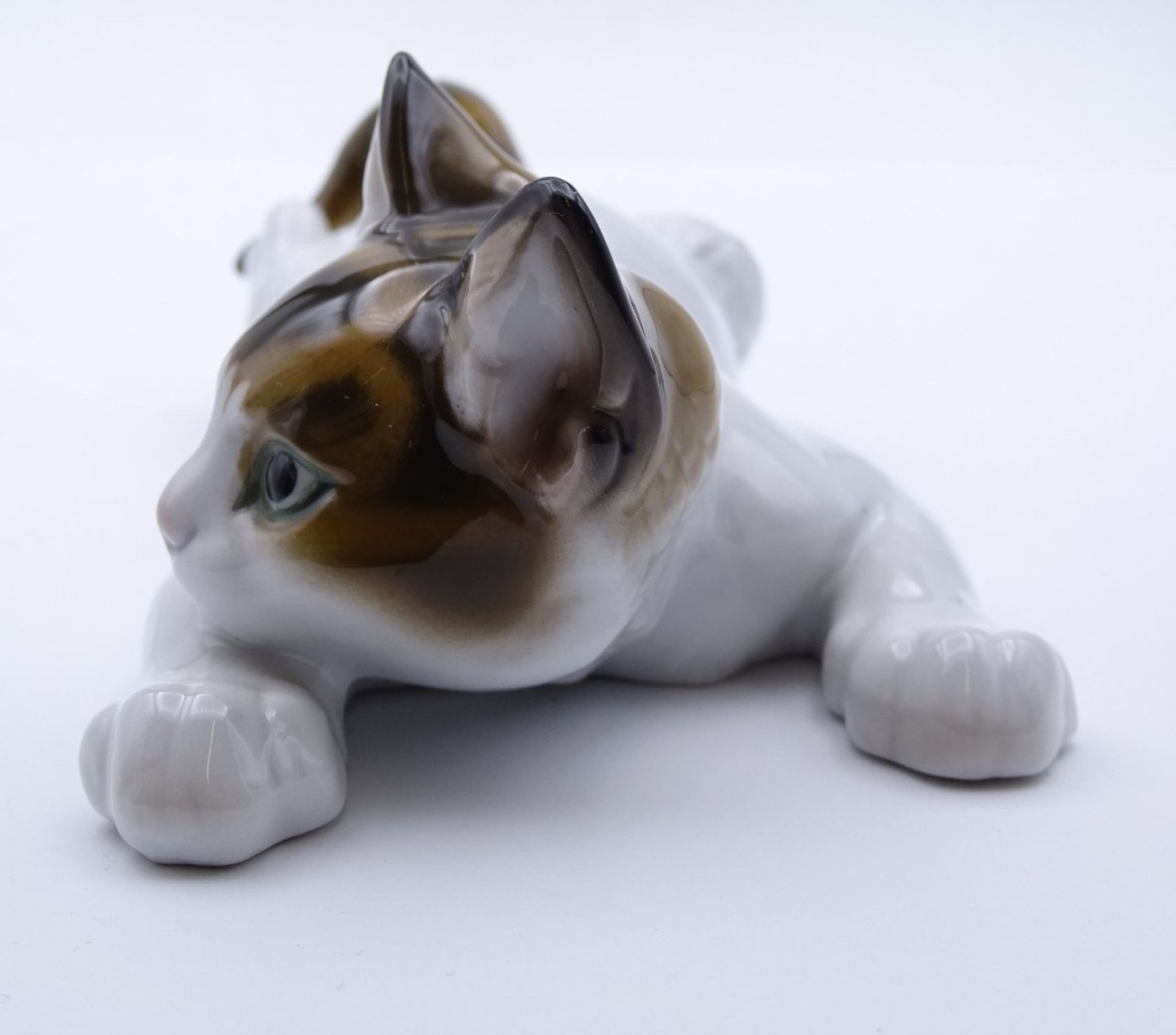 Liegende Katze, Rosenthal, Classic Rose Collection, Ent. T. Kärner, L. ca. 16 cm, unbeschädigt - Image 5 of 6