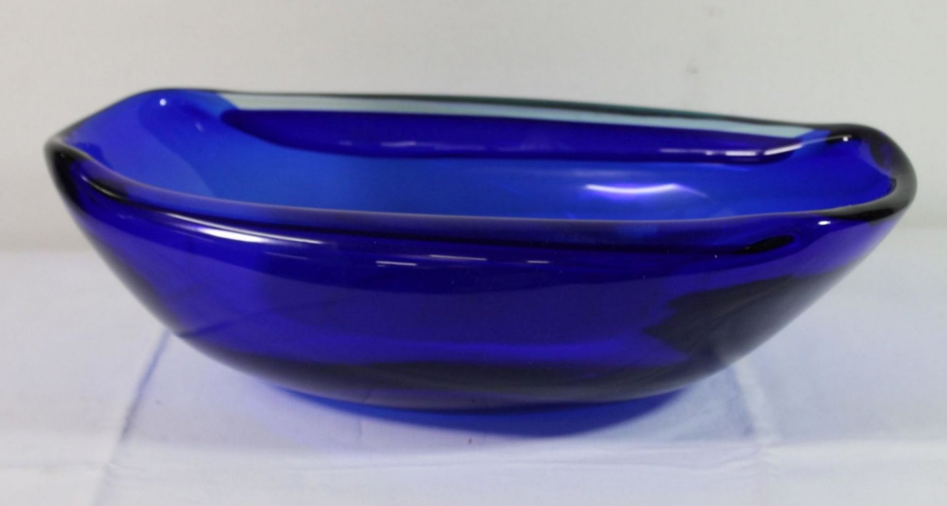gr. ovale Kunstglas-Schale, Murano, blau/klar, H-11cm B-38,5cm T-23cm.