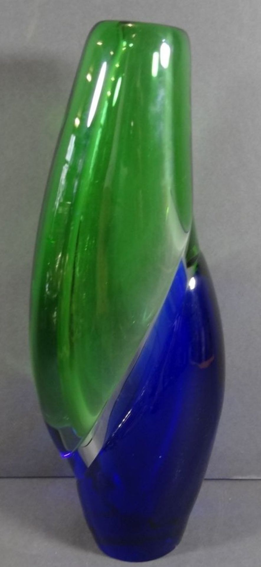 schwere grün-blaue Murano-Vase, H-27 cm, 2 kg.,
