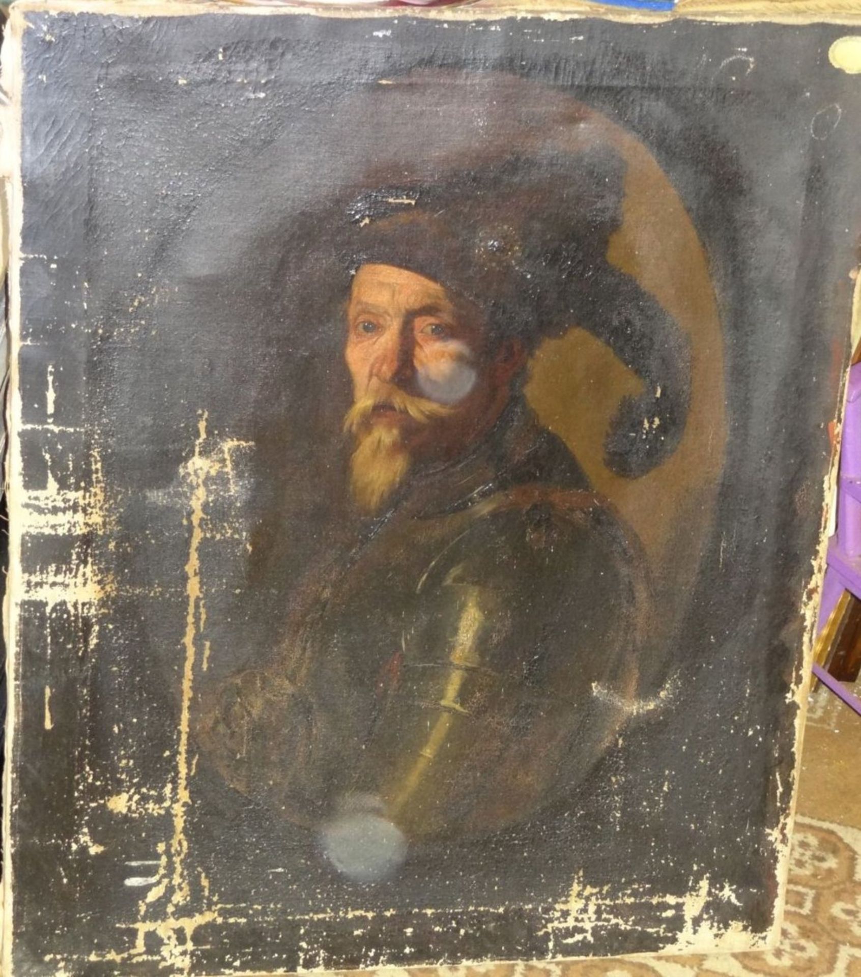 anonymes Ritterportrait, wohl 18.Jhd. Öl/Leinen, stark restaurierungsbedürftig, Leinen verso - Bild 8 aus 10