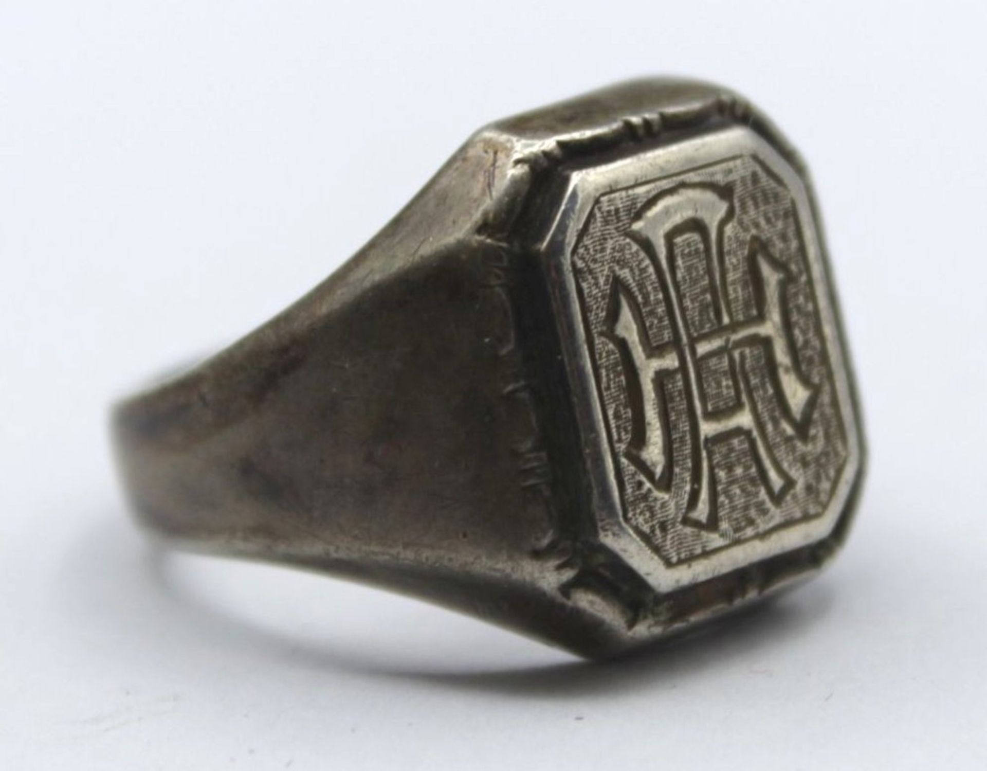 wohl patriotischer Silber-Ring, Monogramm "AH", 3. Reich ?, 835er Silber.