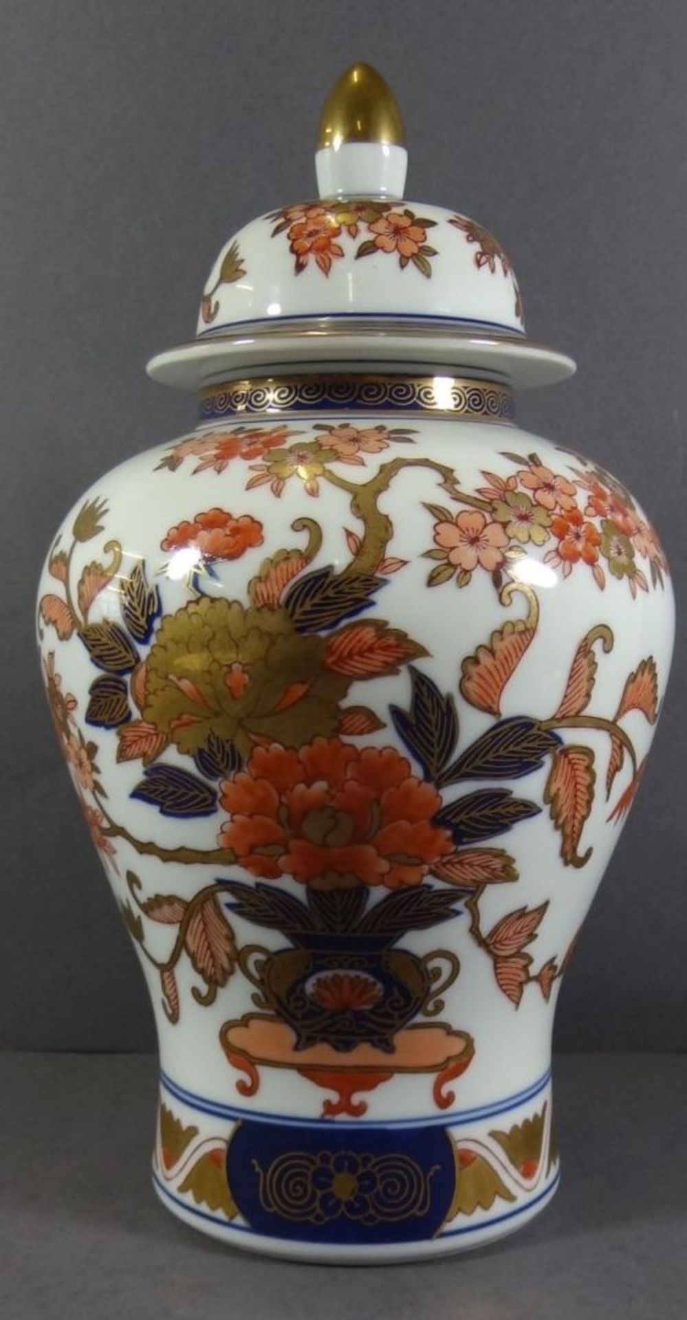 Gold-Imari Deckelvase, handgemalt, H-30 cm - Image 5 of 9