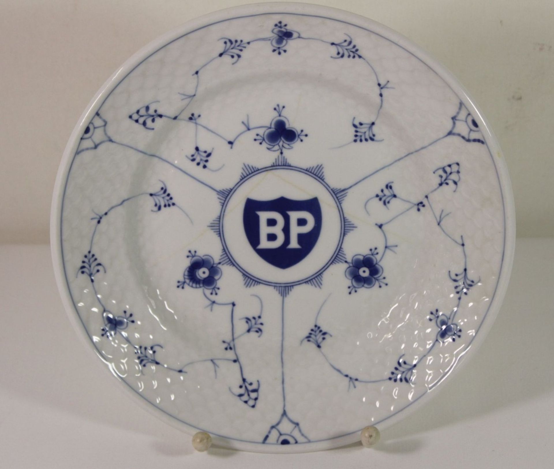 Teller, Bing und Groendahl, BP Wappen, altrissig, D-21,5cm.