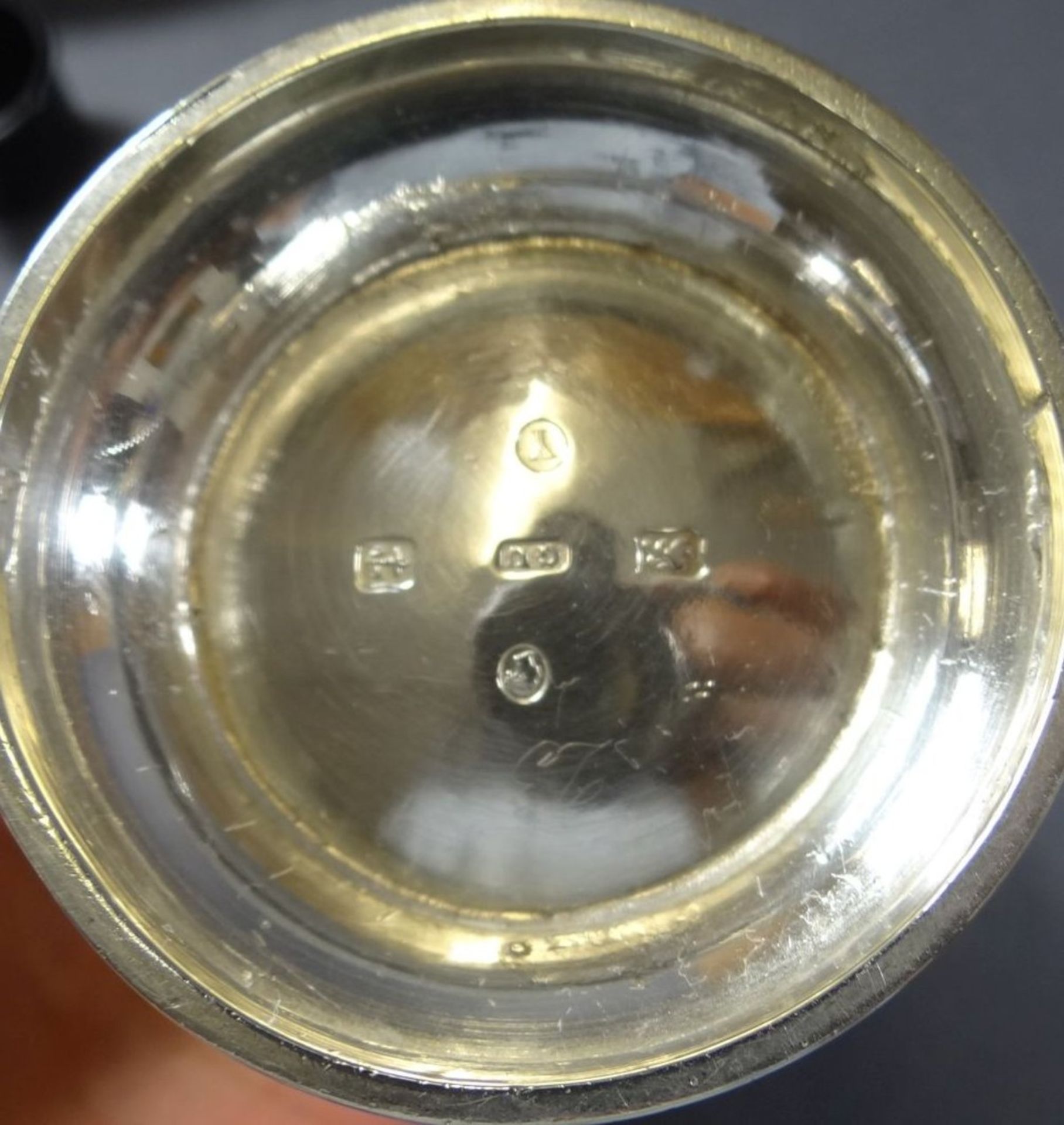 schwerer, gr. Henkelbecher, Silber-925-, Birmingham, 1872, Queen Victoria Punze, H-12 cm, 190 gr. - Bild 6 aus 10