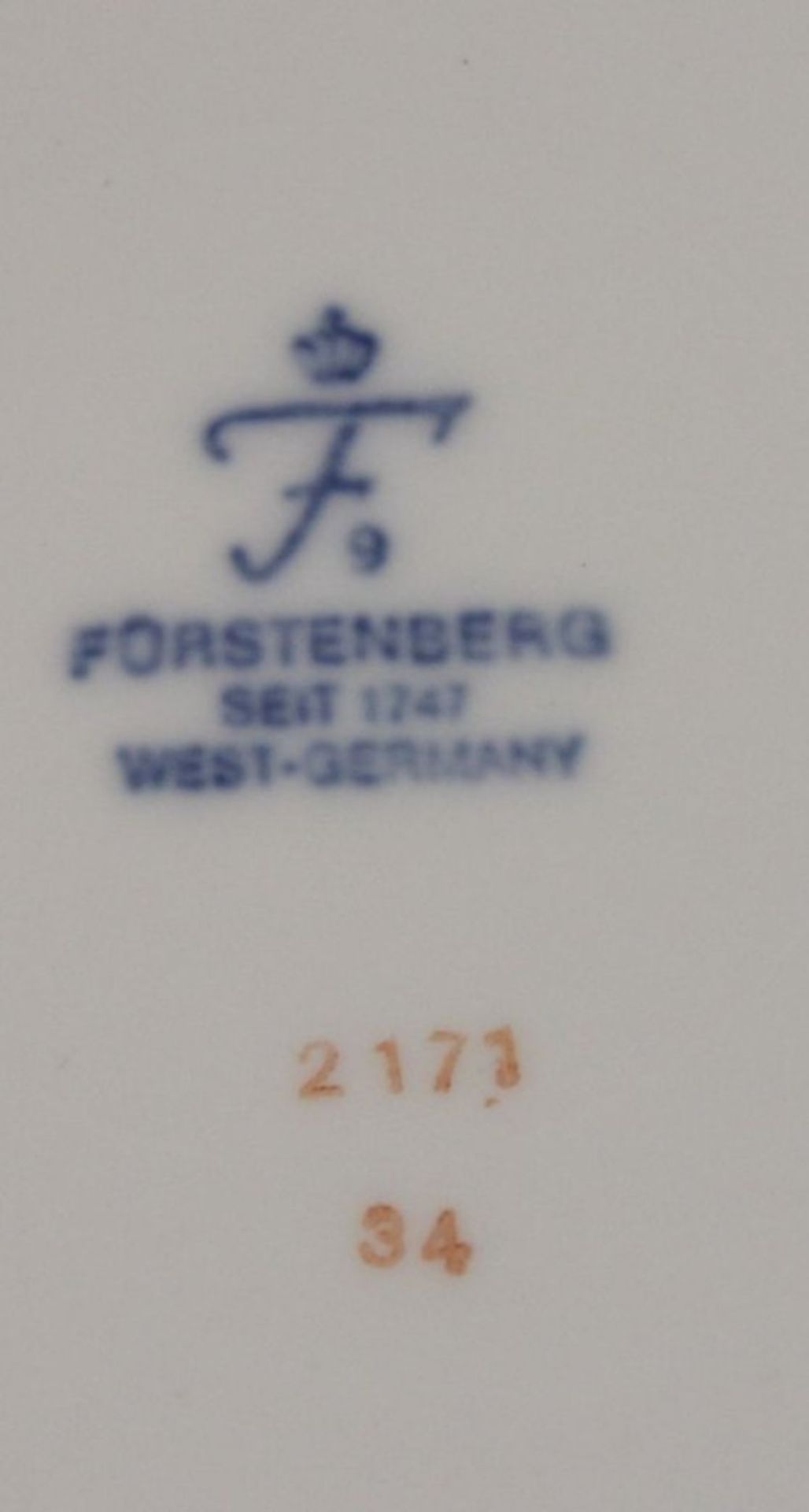 44 Serviceteile, Fürstenberg, Rosenbemalung, Kaffeekanne, Milch und Zucker, Leuchter, - Image 5 of 5