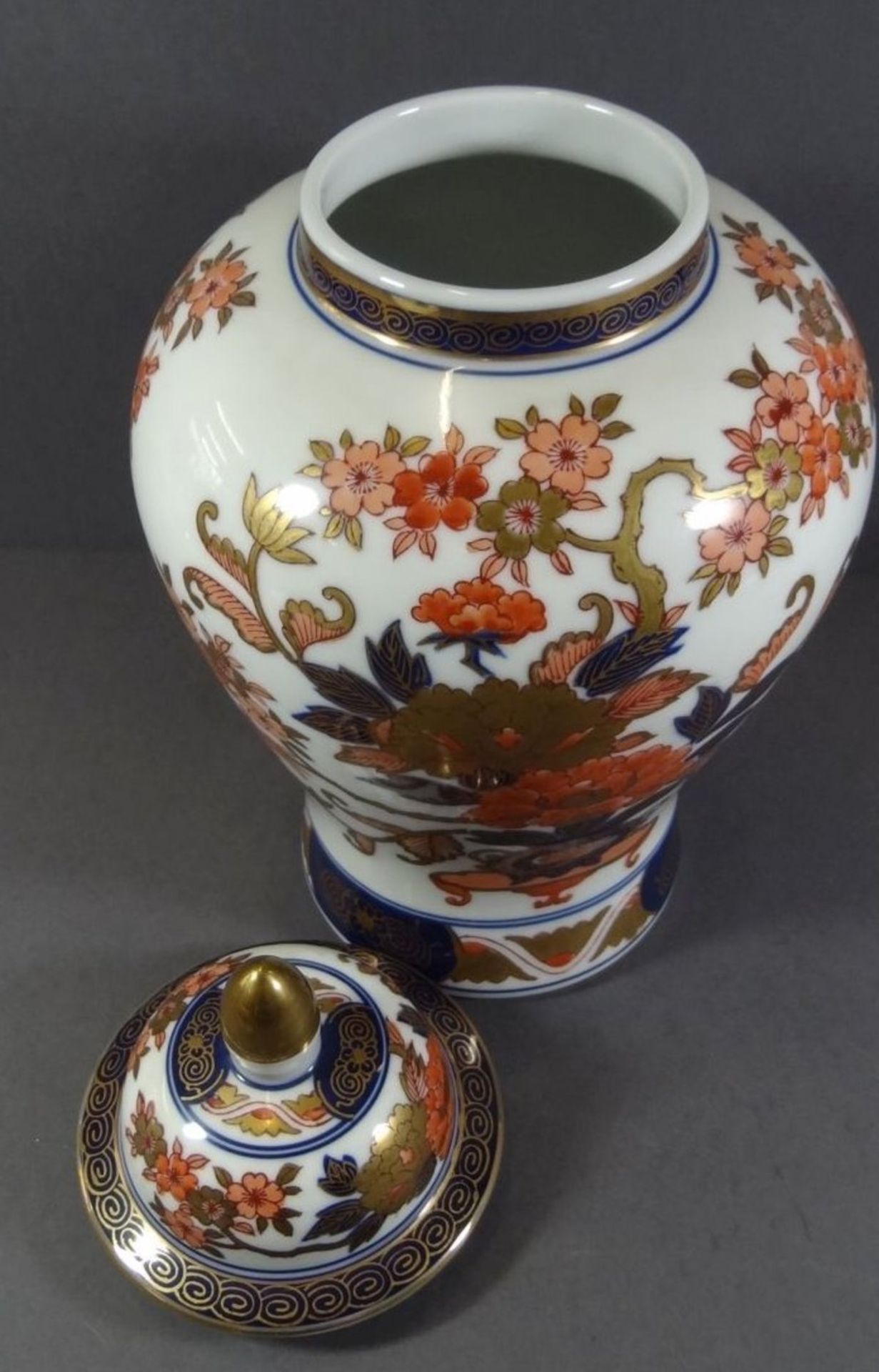 Gold-Imari Deckelvase, handgemalt, H-30 cm - Image 7 of 9