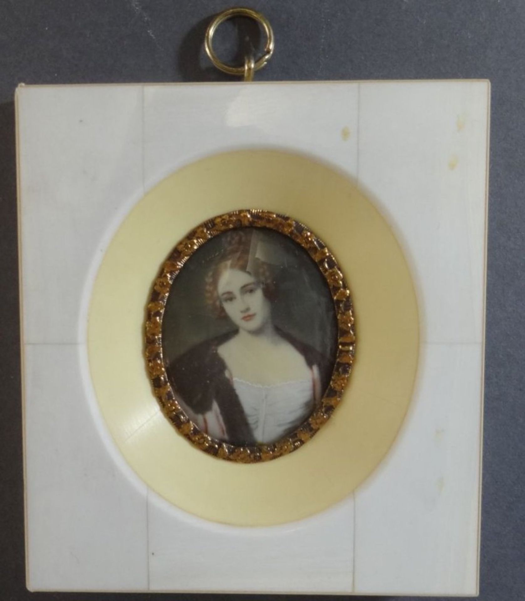 Miniaturportrait "Caroline, Gräfin von Holstein", signiert, gerahmt, RG 10x9 cm