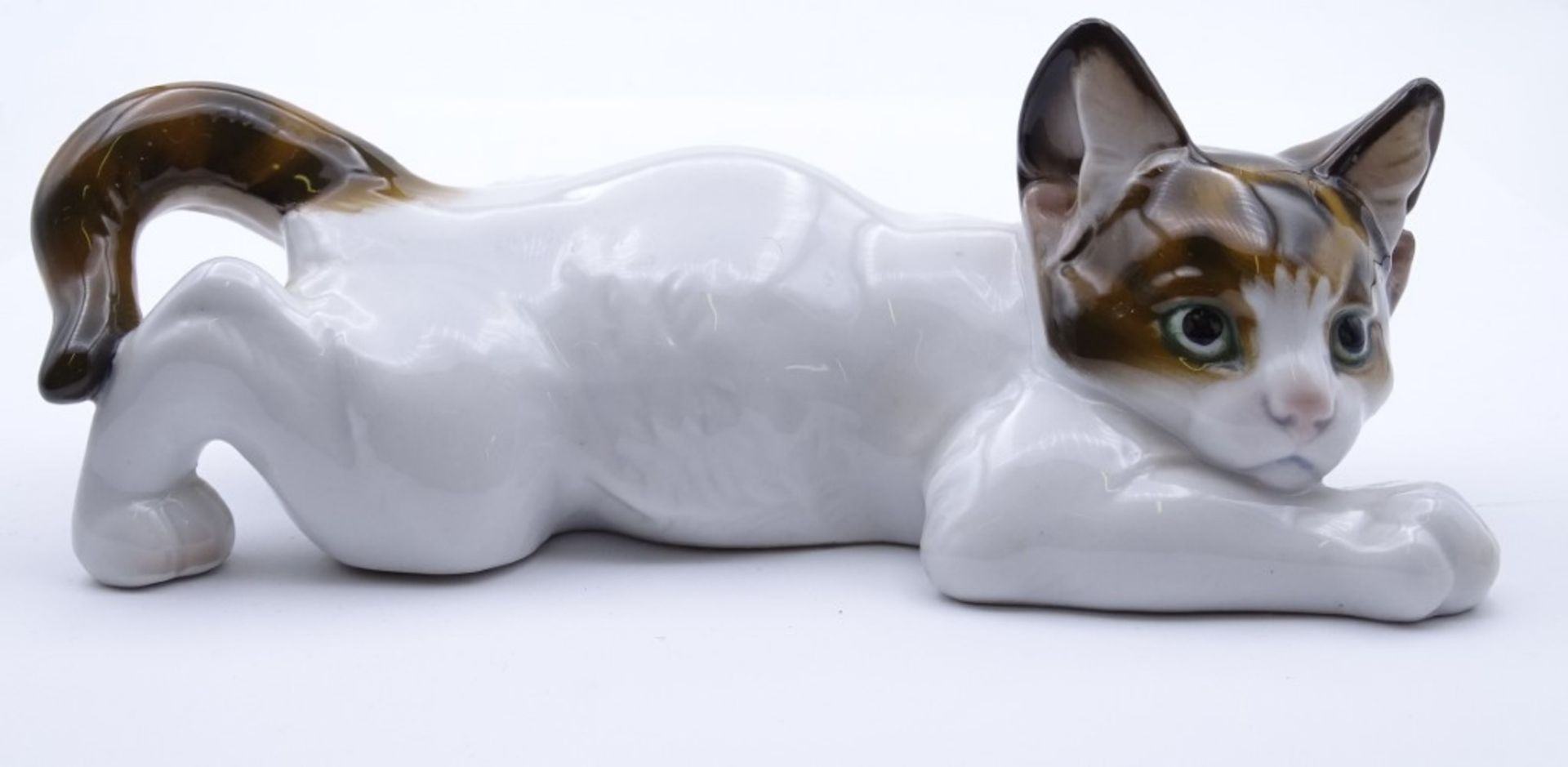 Liegende Katze, Rosenthal, Classic Rose Collection, Ent. T. Kärner, L. ca. 16 cm, unbeschädigt