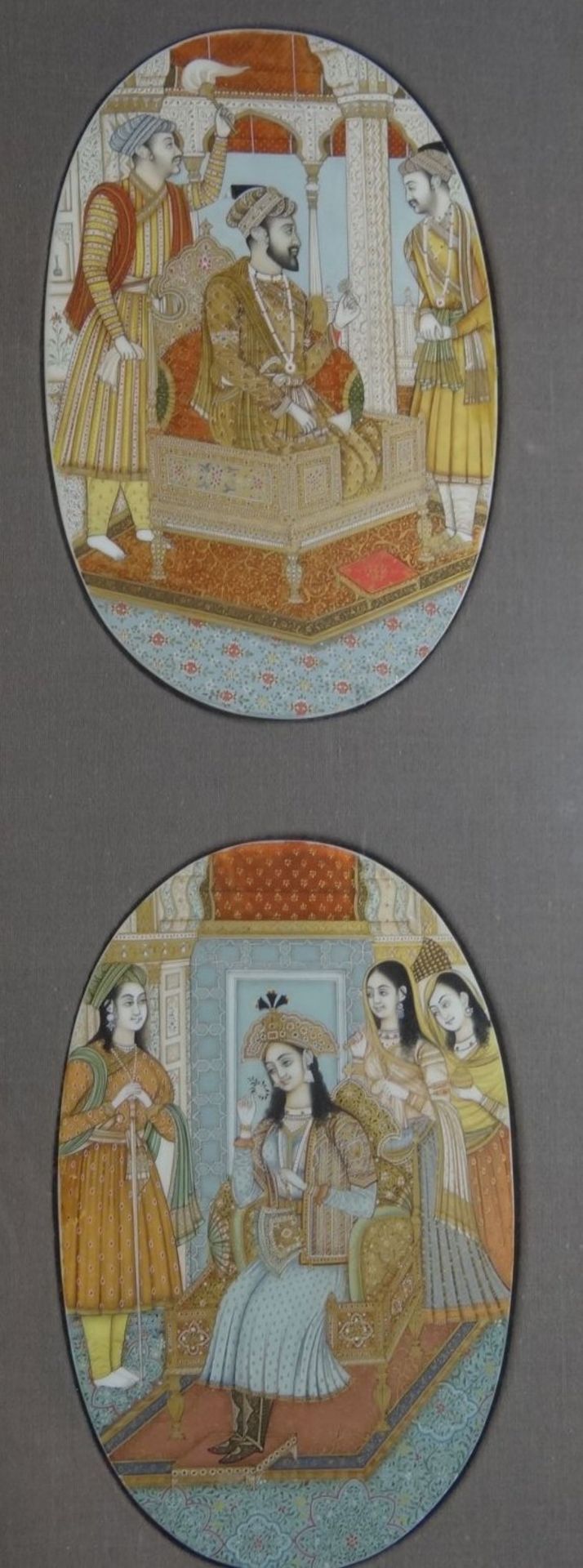 persische Miniaturmalerei auf Beinplatte, 2 ovale Haremszenen ger/Glas, RG 45x22 cm - Bild 2 aus 6