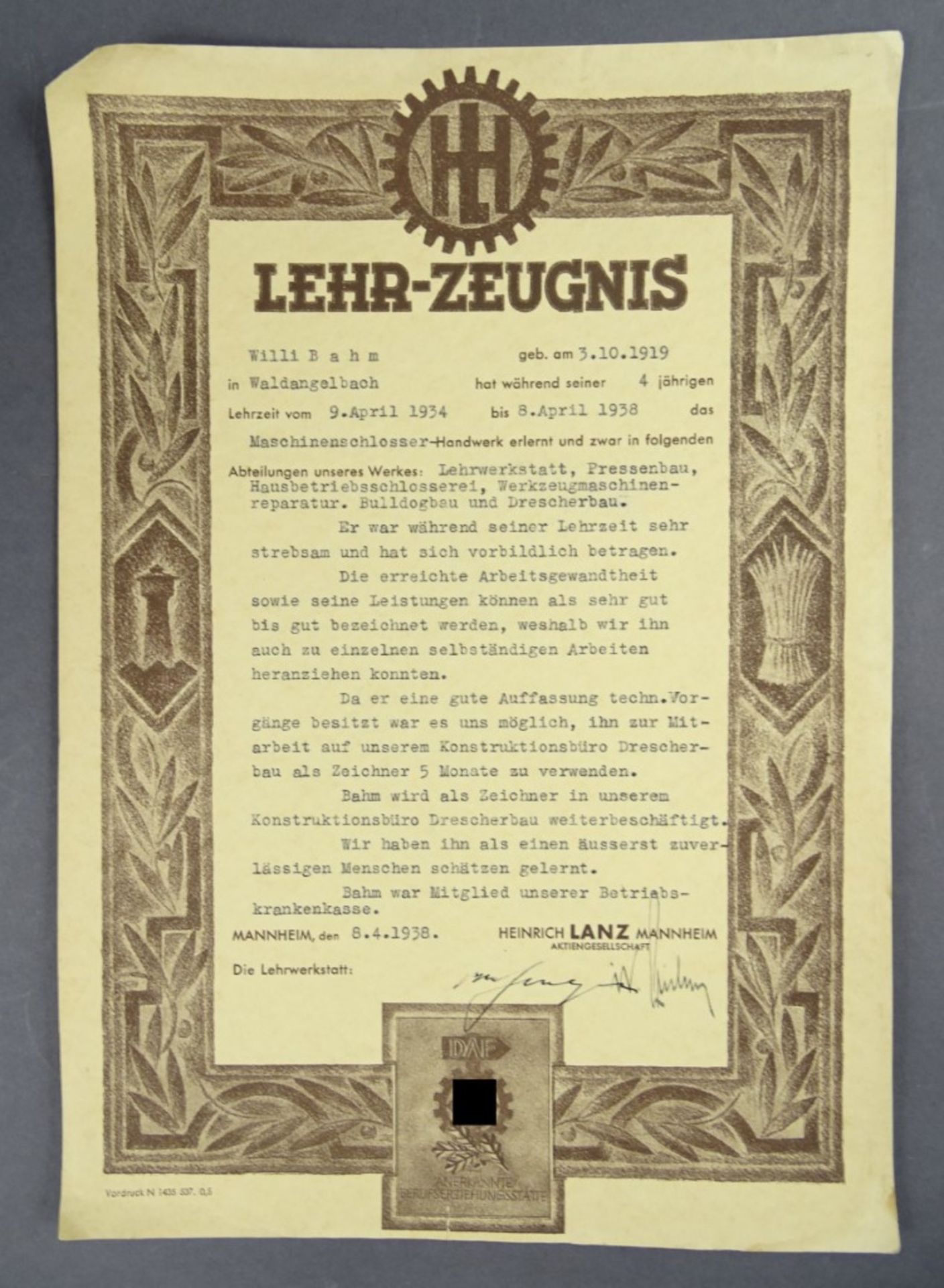 Lehr-Zeugnis, Lanz Traktoren, von 1938, an den Rändern leicht geknickt, sonst guter Zustand