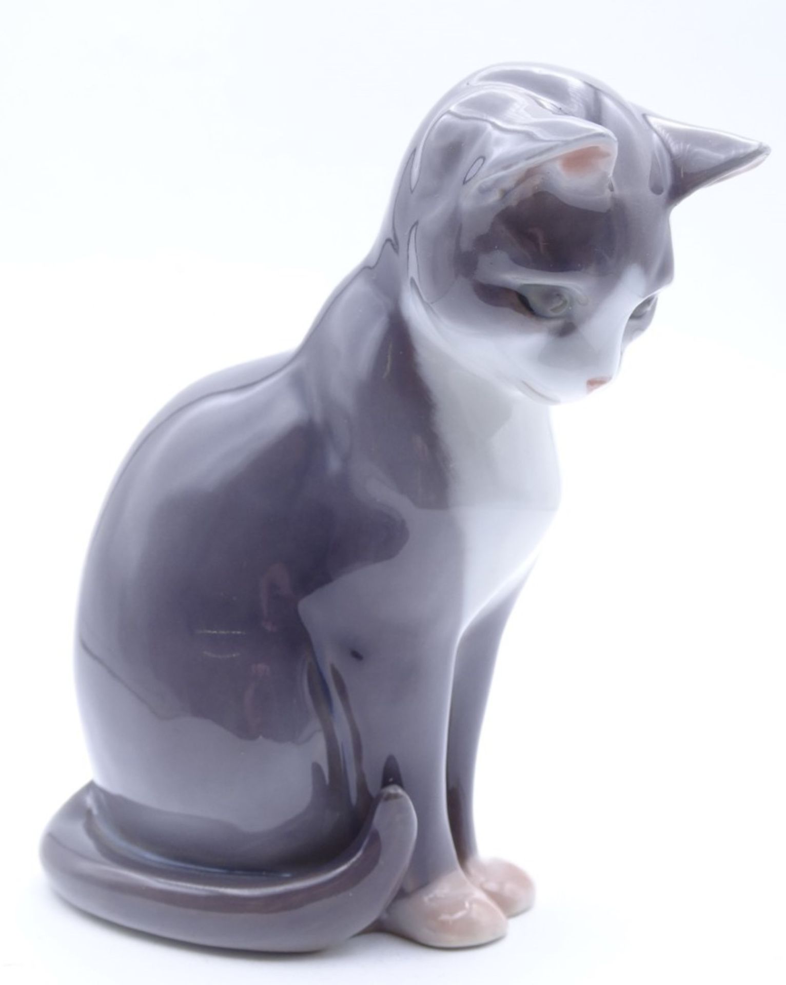 Sitzende Katze, Royal Copenhagen, H. 13 cm, unbeschädigt