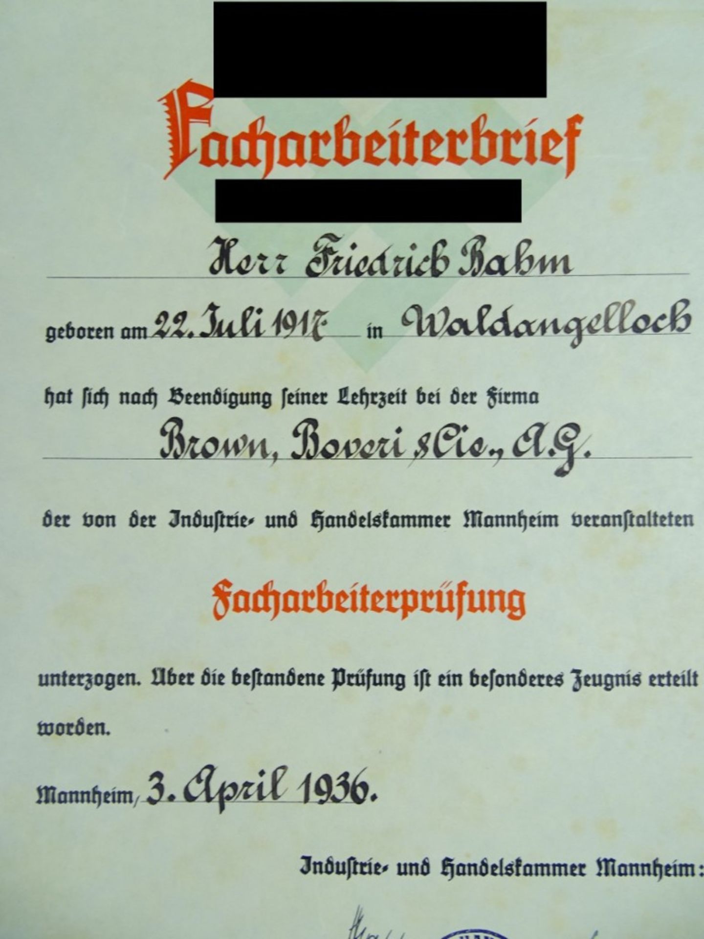 Facharbeiterbrief von 1936, Gilb sowie kleine Risse und Knicke vorhanden - Image 2 of 3