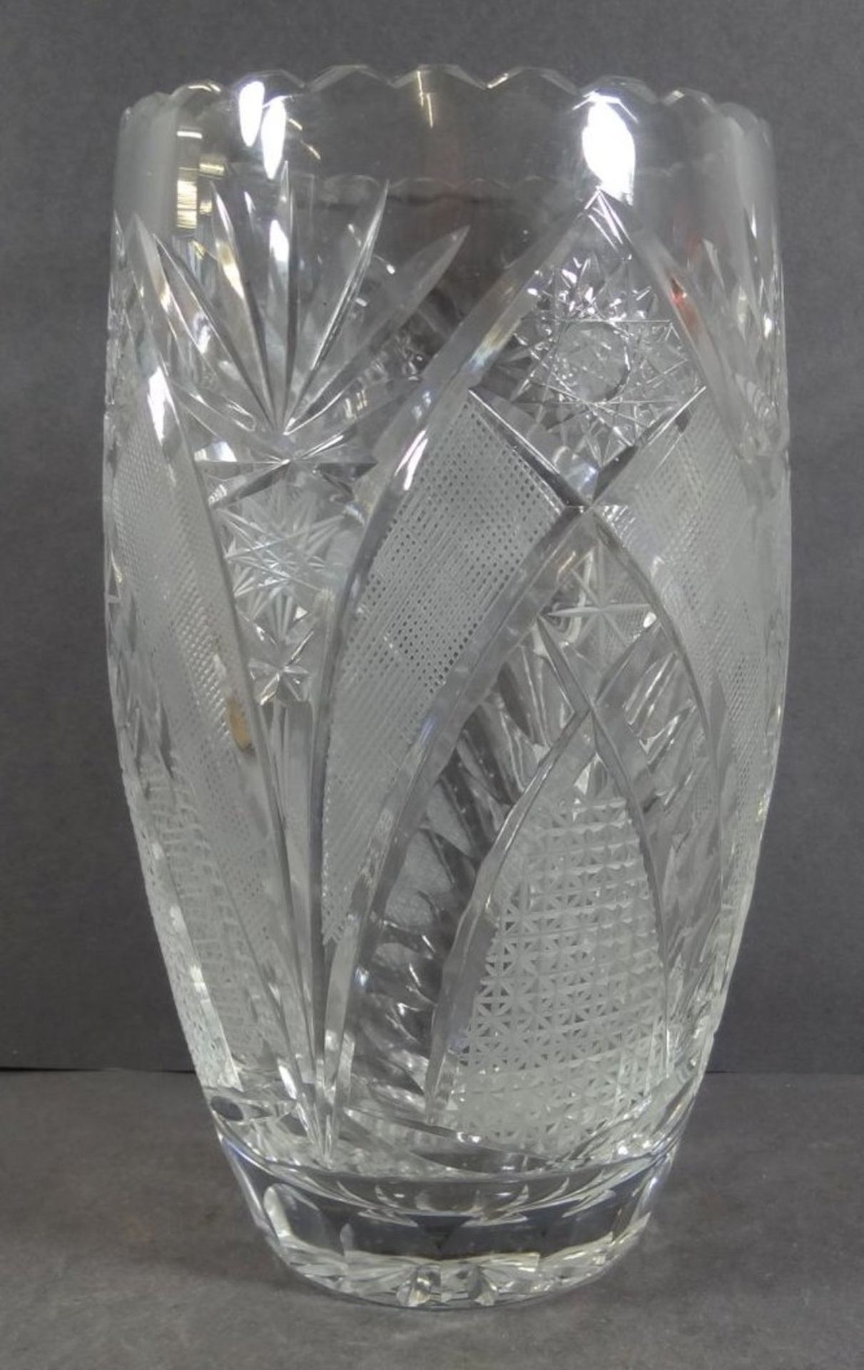 Kristallvase in orig. Schachtel, beschliffen, H-20 cm - Image 3 of 7