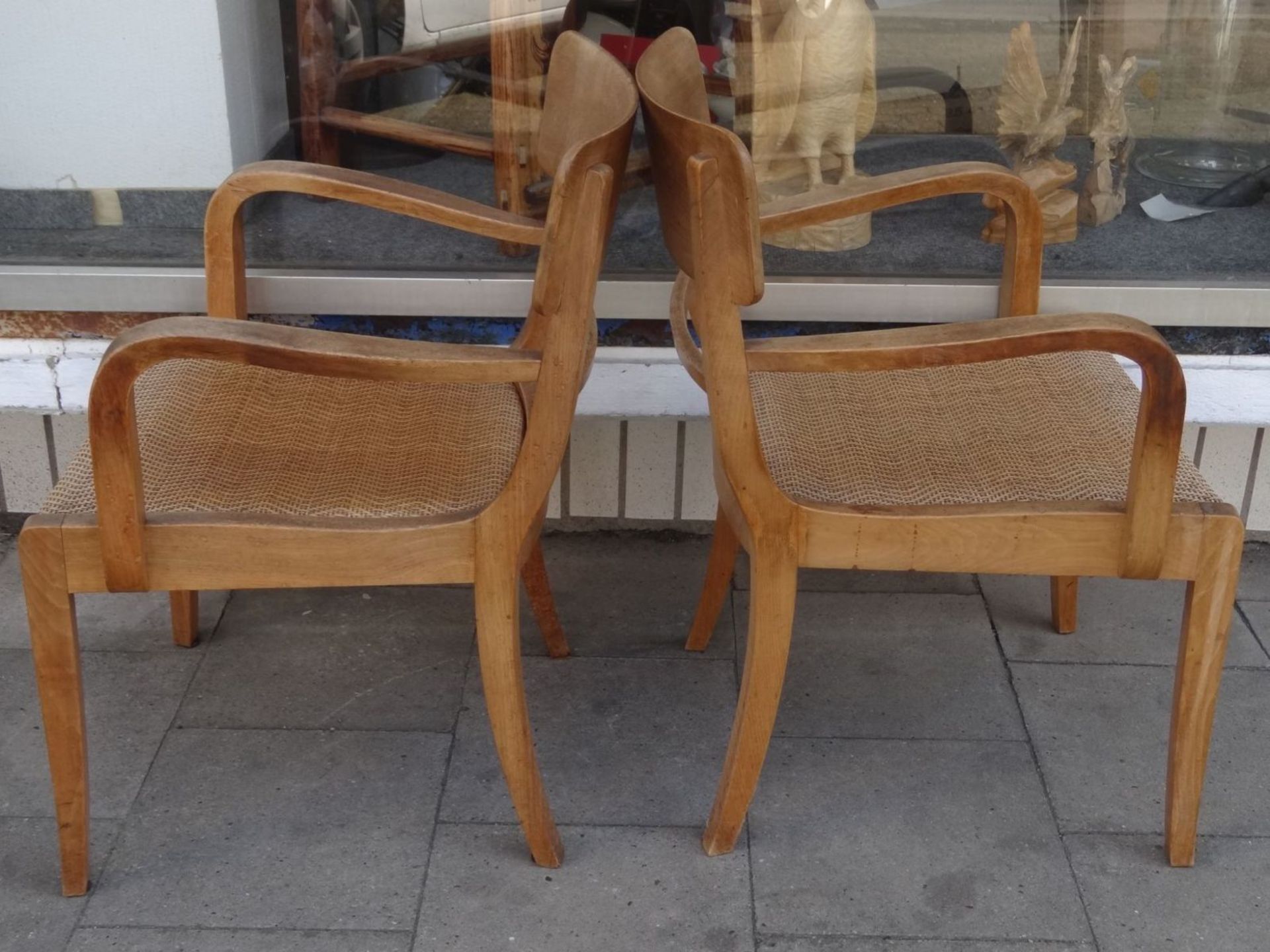 Paar Art Deko Armlehnstühle, Sitz aus Korbgeflecht, H-80 cm, B-55 cm - Image 7 of 8