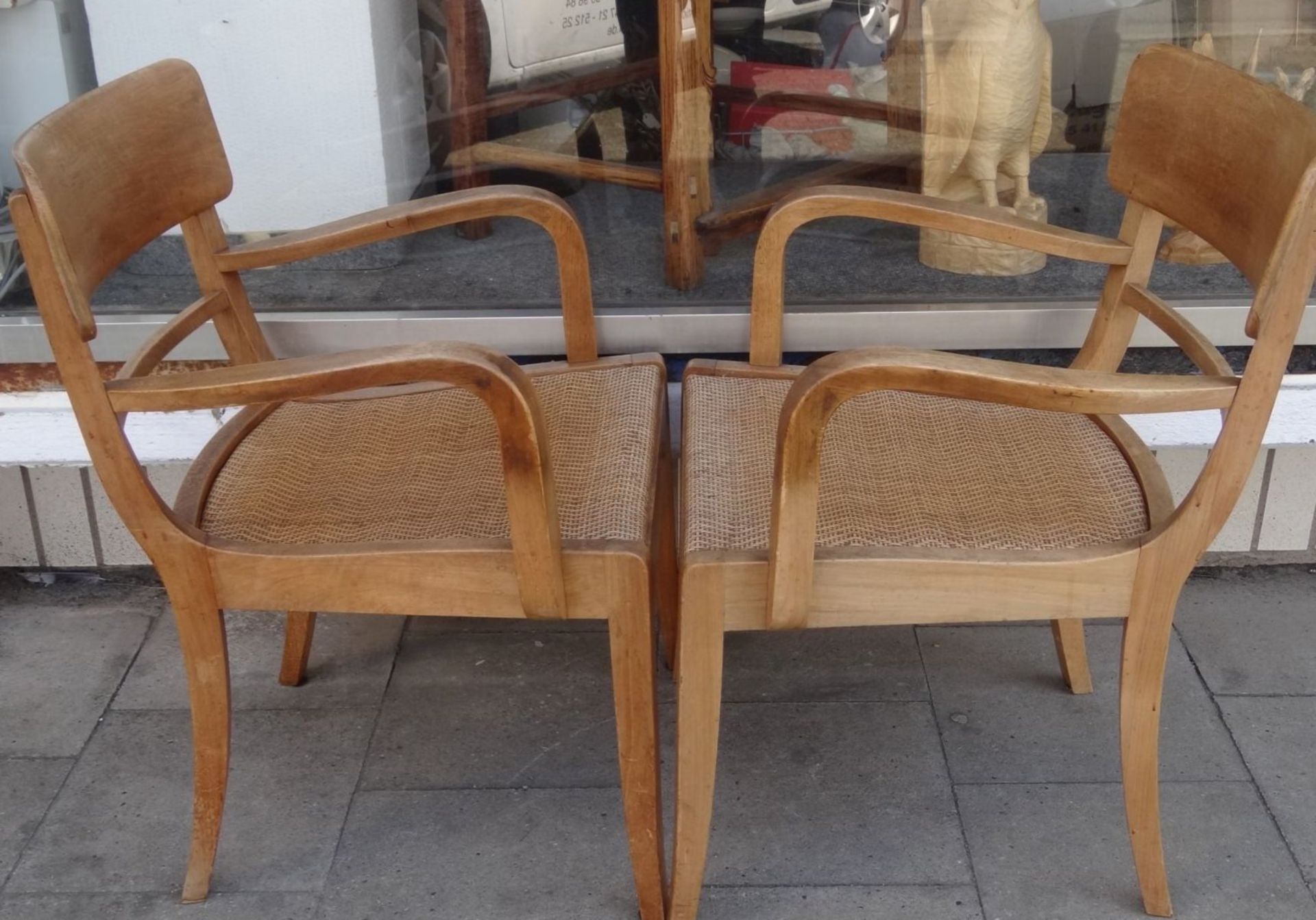 Paar Art Deko Armlehnstühle, Sitz aus Korbgeflecht, H-80 cm, B-55 cm - Image 4 of 8