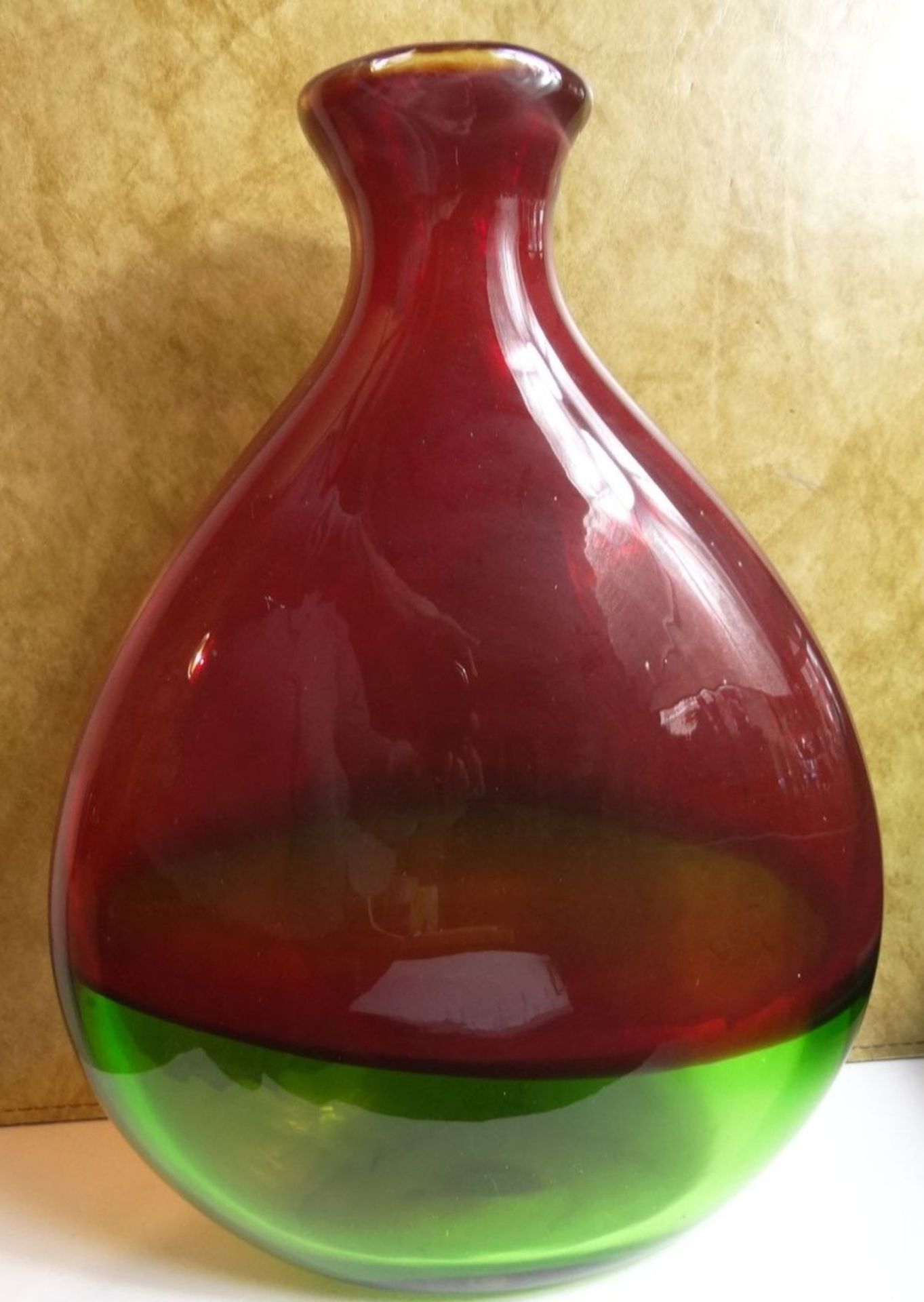 grosse, schwere Kunstglasvase, rot/grün, H-36 cm, B-25 cm