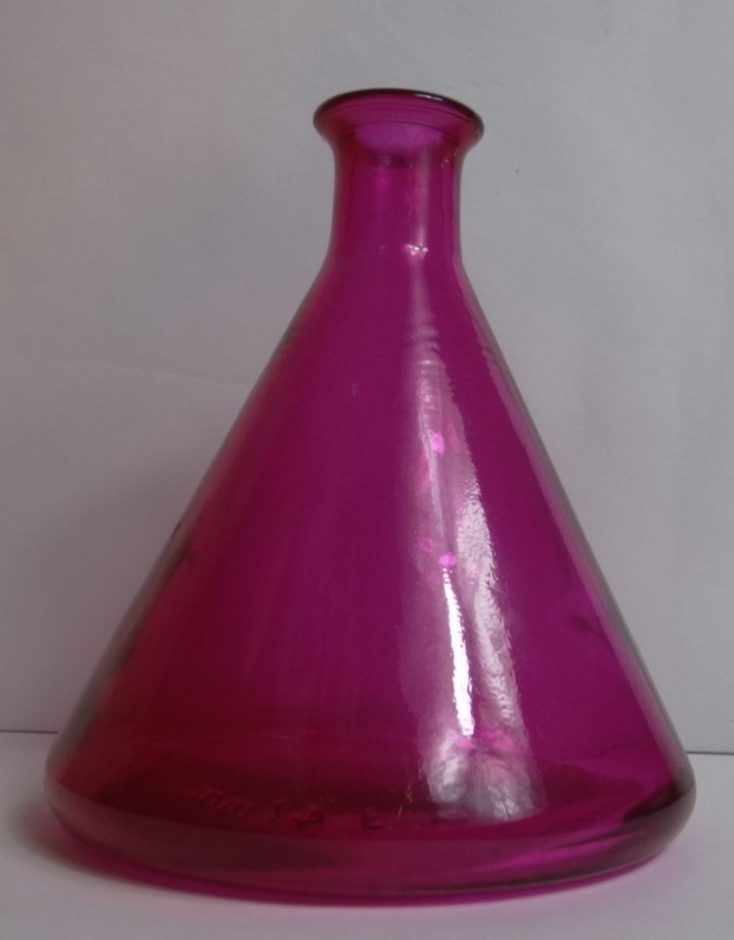 Kunstglasvase in Form eines Becherglases, H-14cm - Bild 3 aus 6