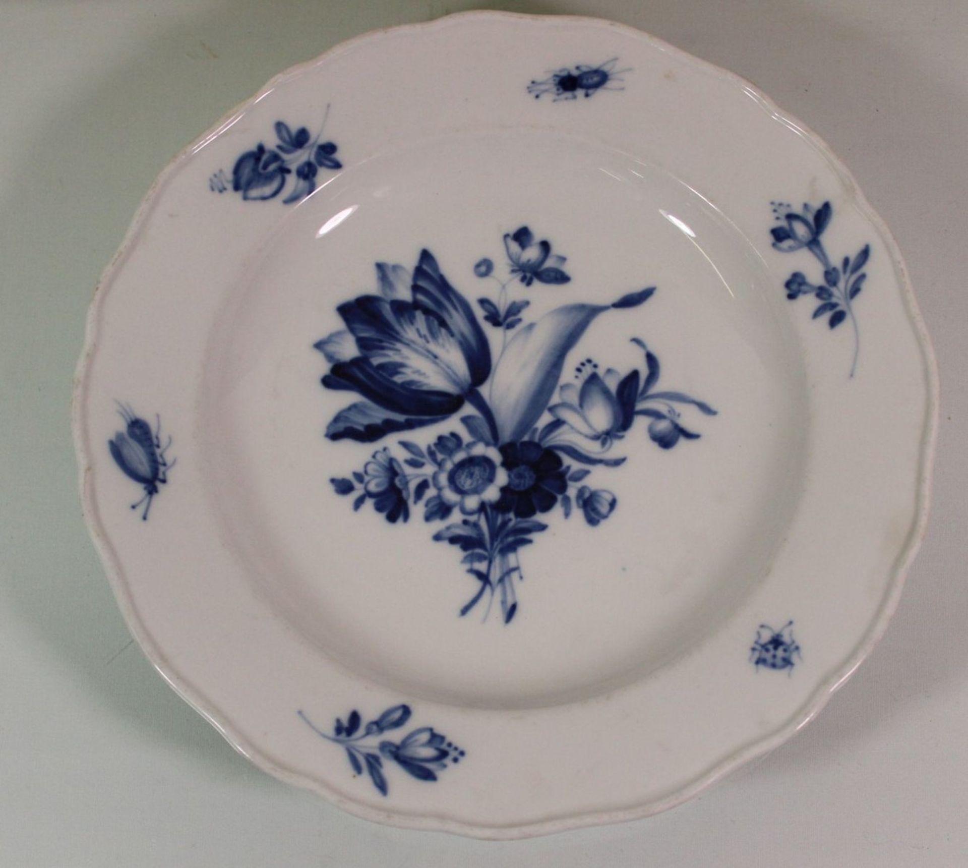 tiefer Teller, Meissen Schwertermarke, Aquatinta Blumen, älter, 1. Wahl, D-24cm.