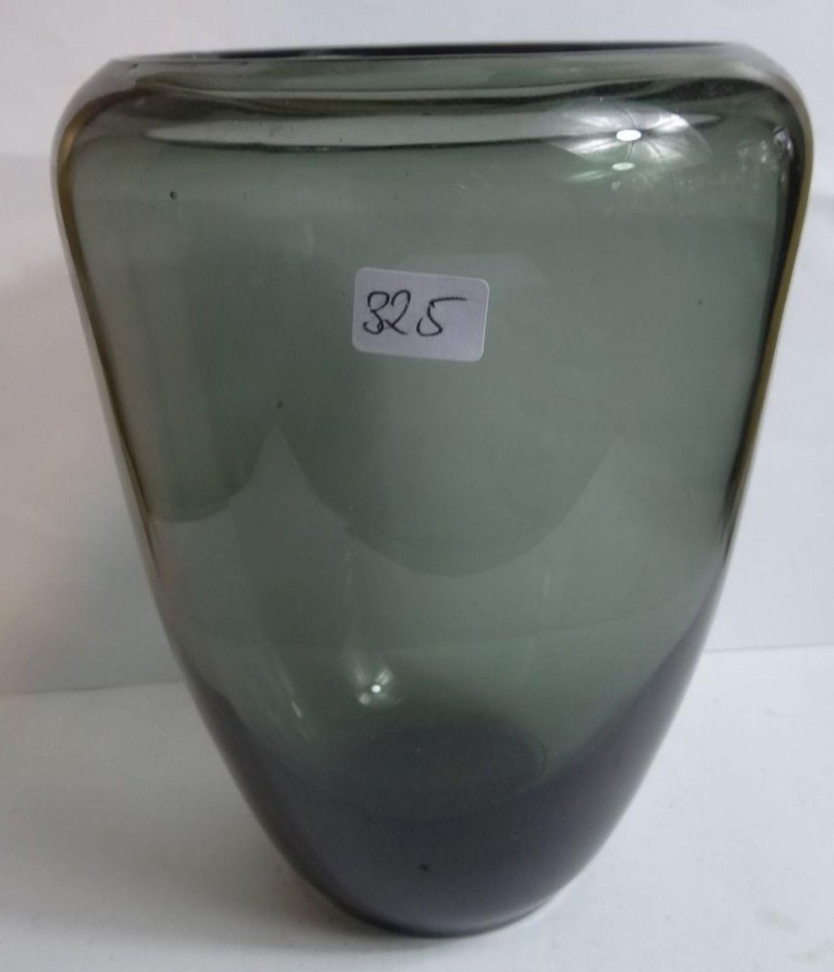 Kunstglas-Vase, wohl Skandinavien, H-17 cm, B-14 cm